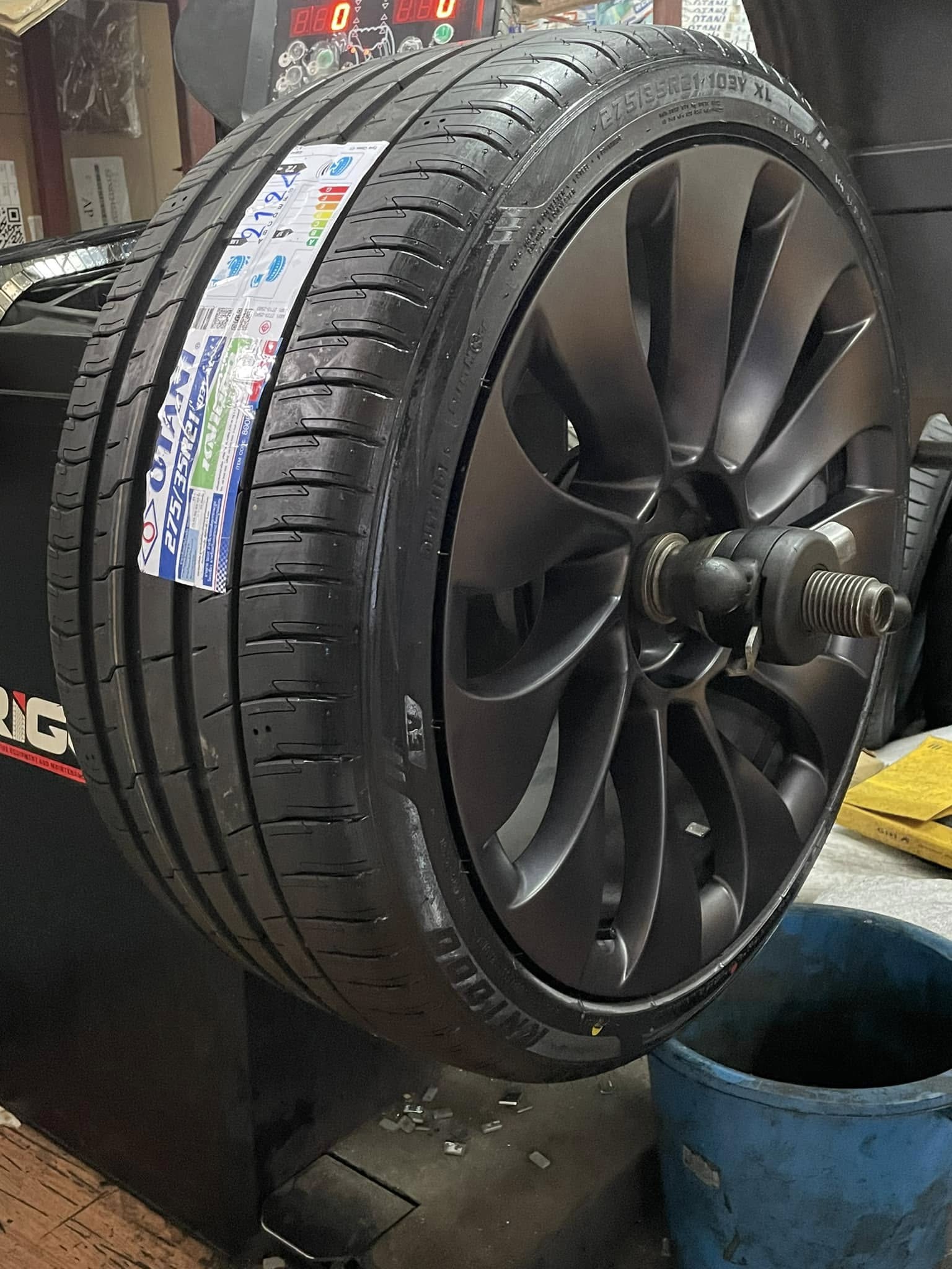 🚘 #TESLA_MODEL Y #OTANI #KN1000 255/35R21 #OTANI #KN1000 275/35R21