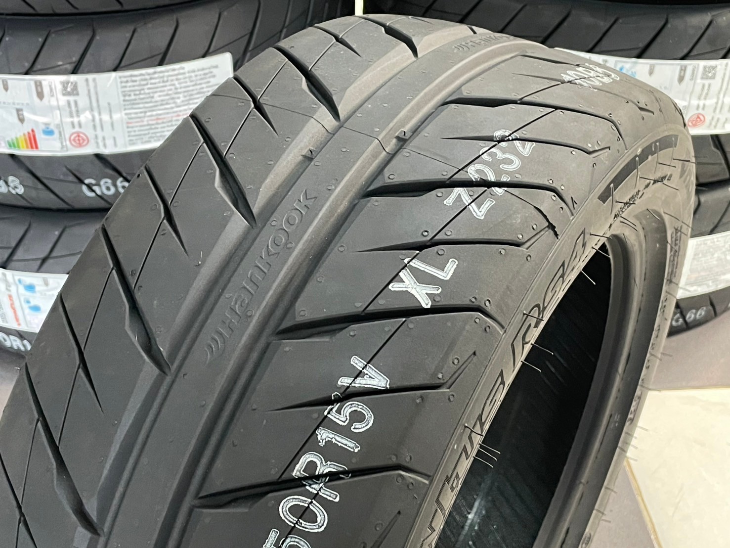 ยางใหม่Hankook Ventus R-S4 (RS4) 195/50R15 ยางใหม่ปี2025