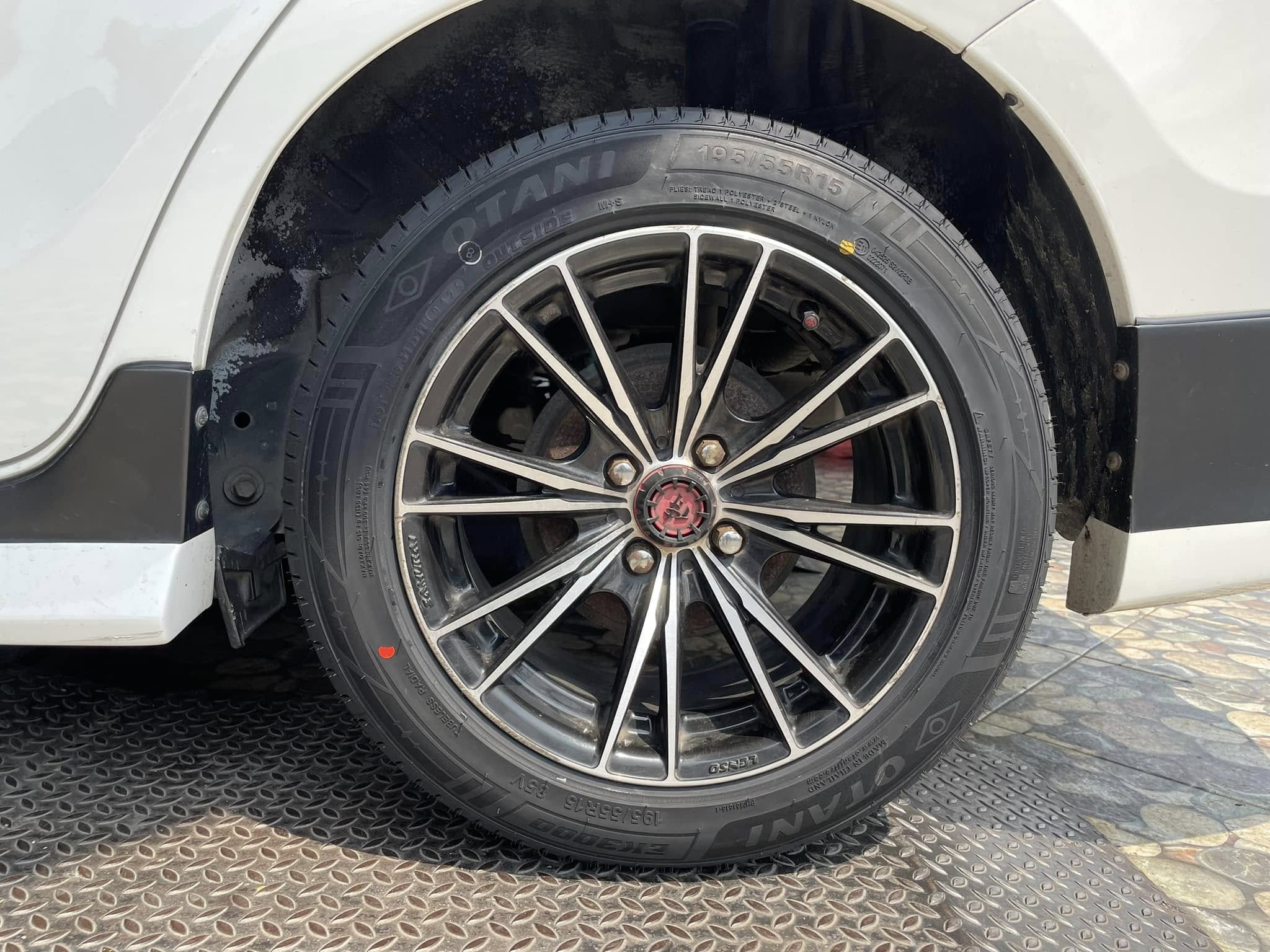 🚘 #TOYOTA_VIOS🛞 เปลี่ยนยาง #OTANI #EK3000 195/55R15 #บริการตั้งศูนย์ล้อ🛞