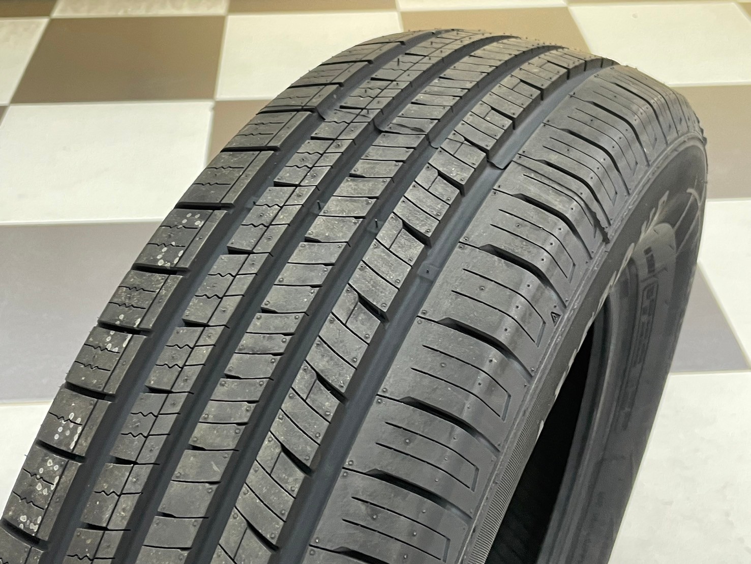 ยางใหม่AUSTONE SP602 225/65R17 ยางใหม่ปี2024