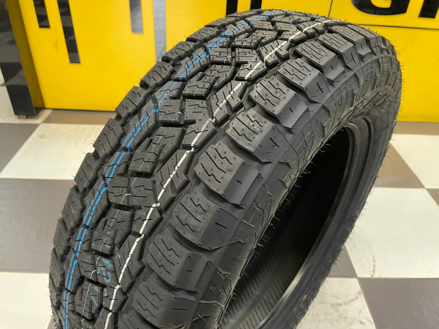 TOYO OPEN COUNTRY A/T 225/65R17 ยางใหม่ปี2023