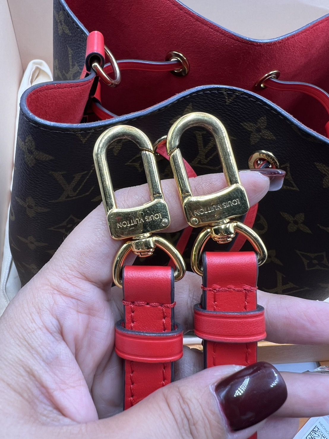 LV neo noe มือสอง สีแดง