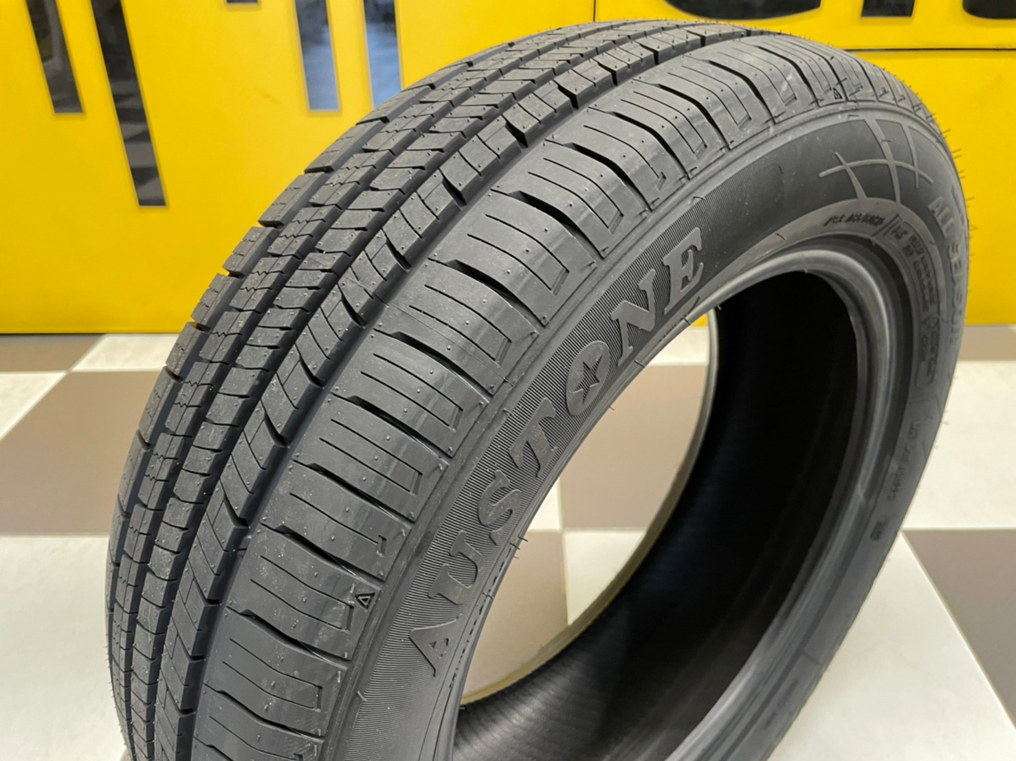 ยางใหม่AUSTONE SP602185/60R15 ยางผลิตไทย คุ้มค่ารับประกันบาดบวมเบียดตำ365วันเคลมฟรี ยางใหม่ปี2022