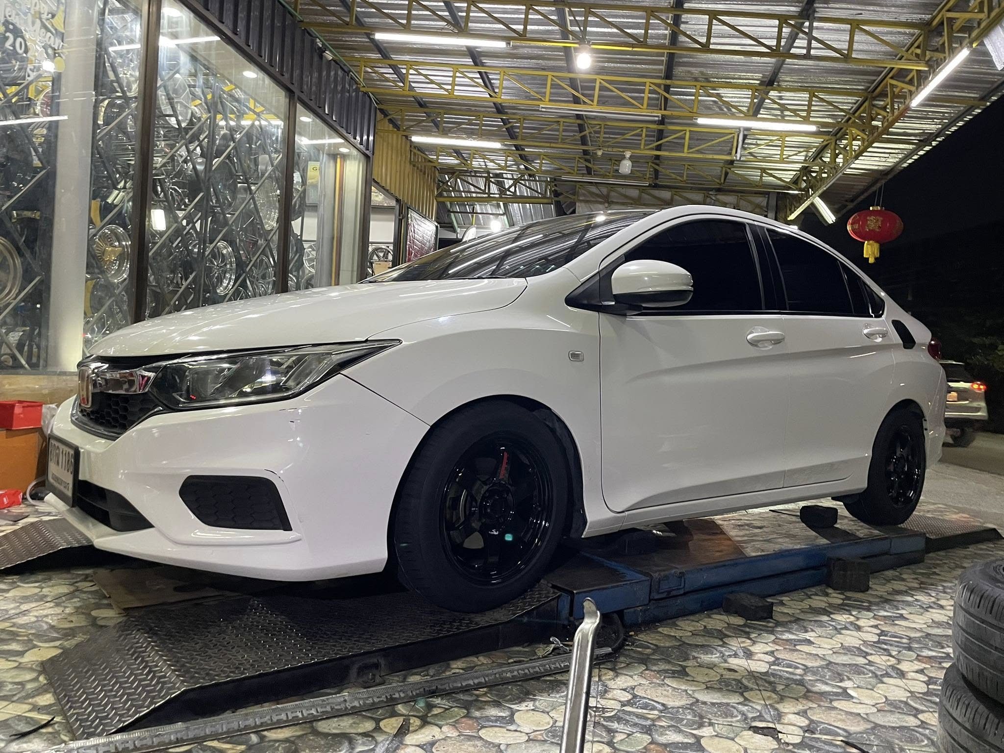 #HONDA_CITY🚘❤️💫 🛞🐘#KUMHO_PS31_195/55R15 ❤️ 🛞 #ล้อTE37 15X7 ET35 4X100 ดำหยอดแดง