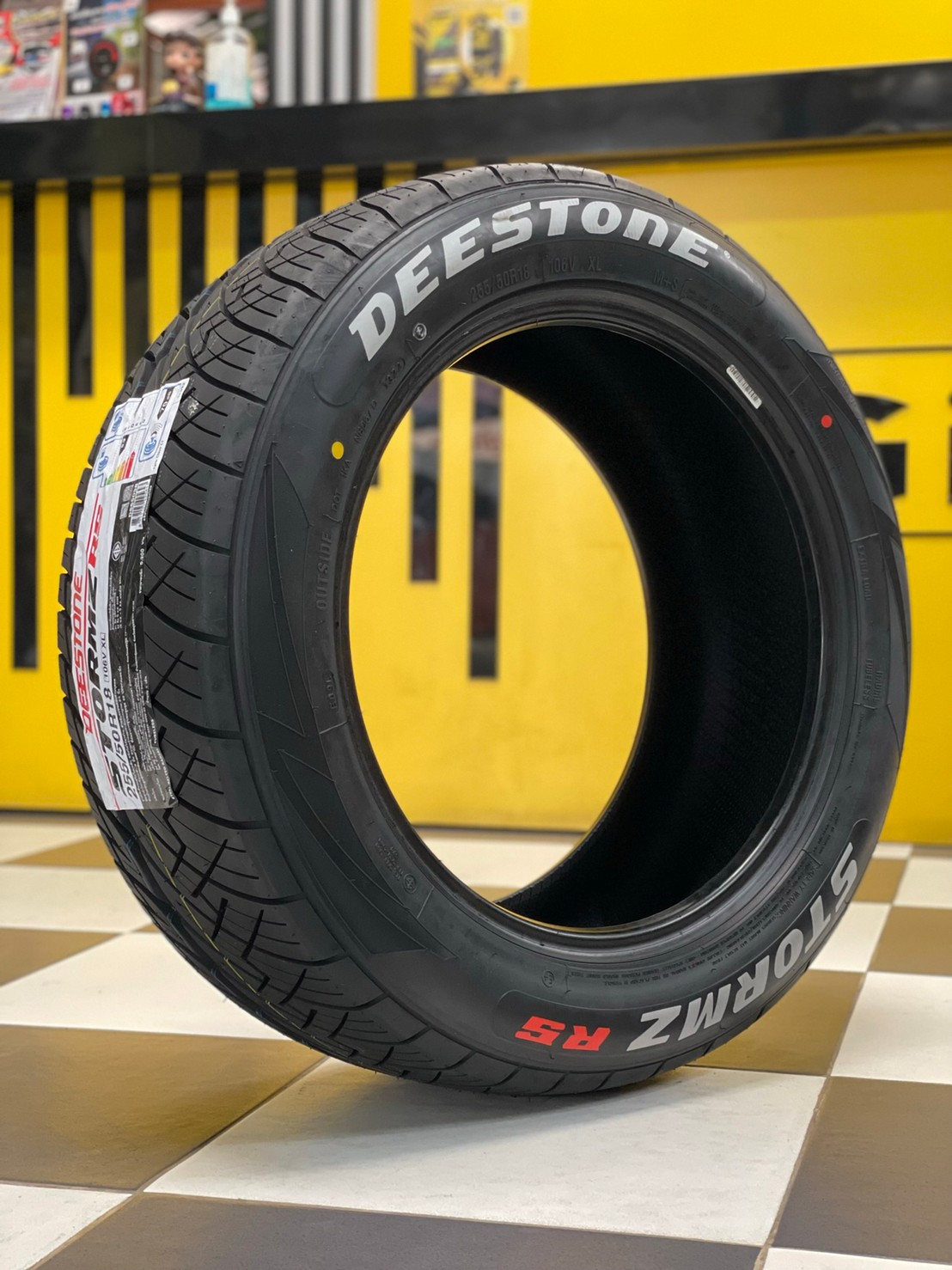 255/50R18 DEESTONE STORMZ RS ยางใหม่สปอร์ตลายซิ่ง ยางใหม่ล่าสุด แก้มขาว ยางสัญชาติไทย Made in Thailand ยางใหม่ปี2022