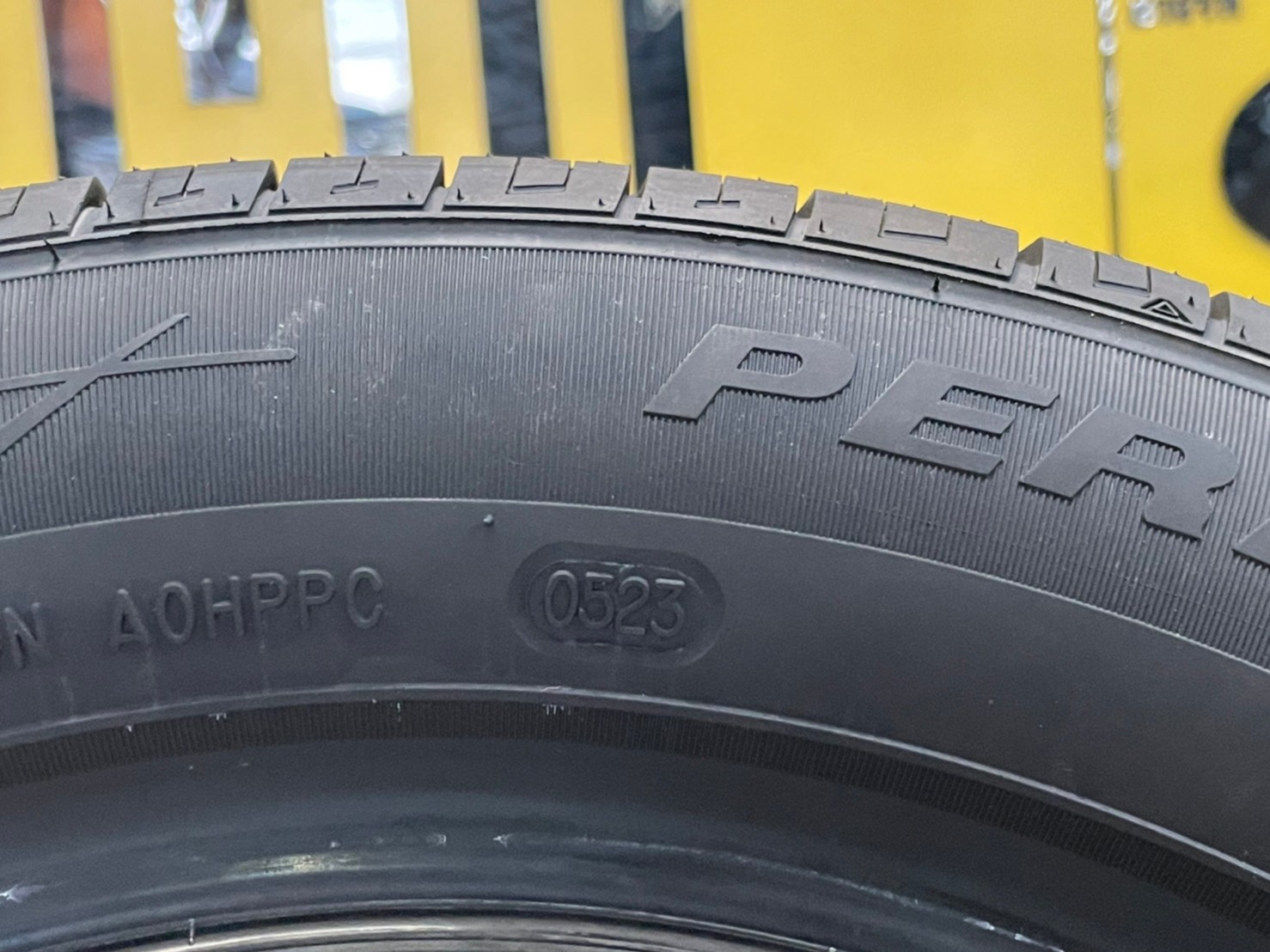 185/60R15 ยางใหม่AUSTONE SP602 ยางใหม่ปี2023