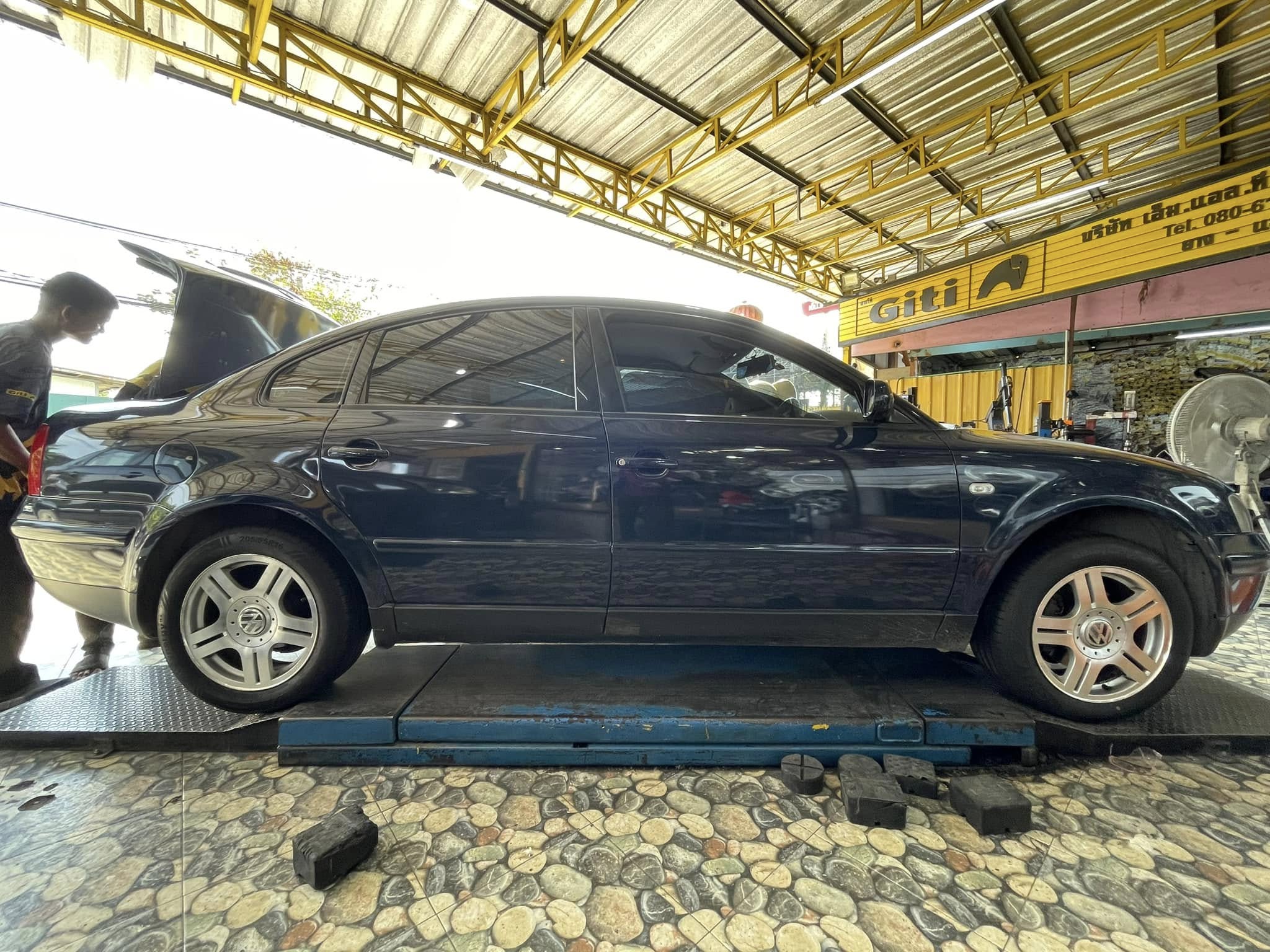 #Volkswagen_Passat🛞 เปลี่ยนยาง #GITI #SynergyH2_205/55R16