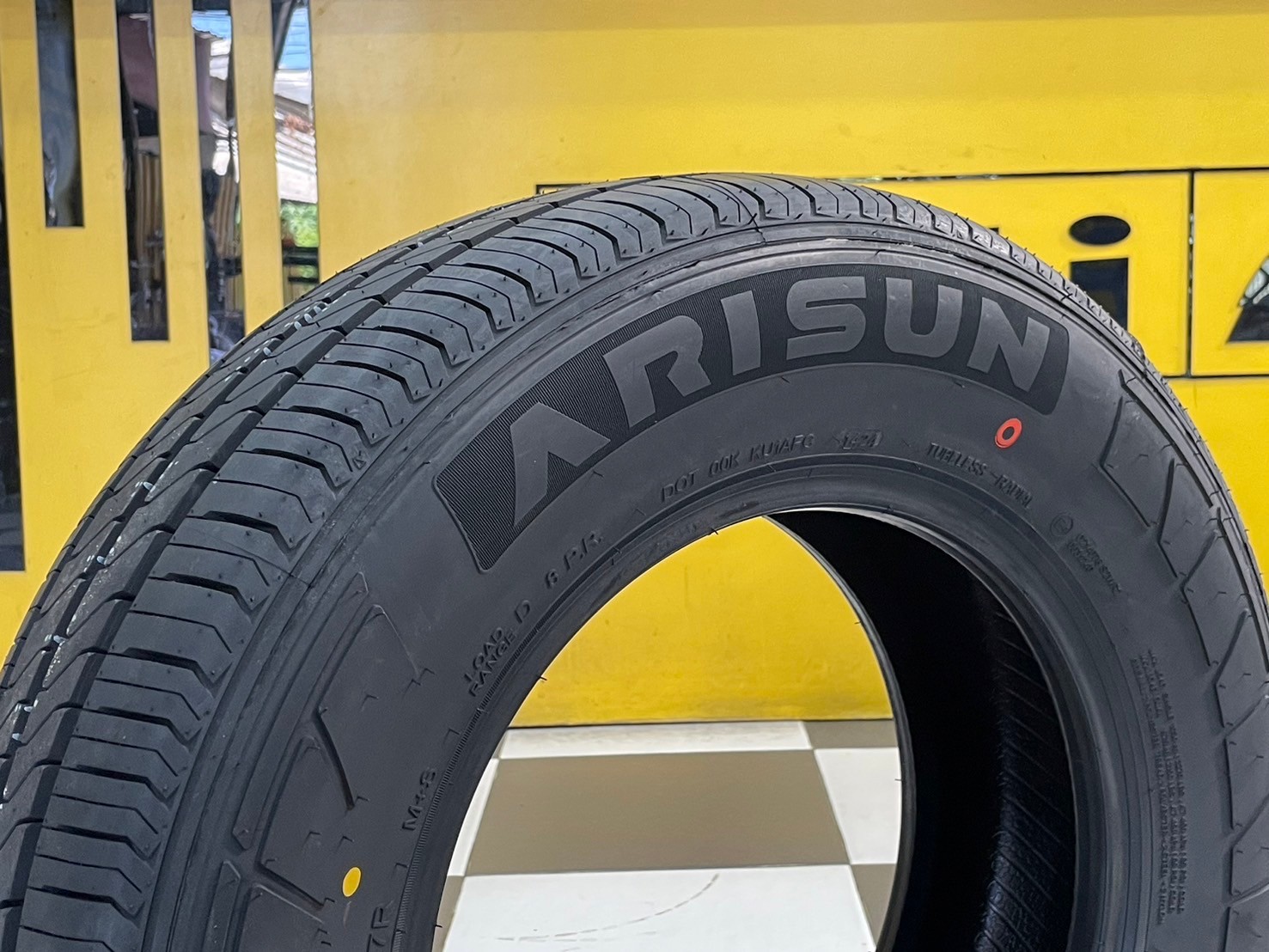 ยางกระบะบรรทุก 𝗔𝗿𝗶𝘀𝘂𝗻 🔴 ZX15 🔴 215/70R15 ยางใหม่ปี2024