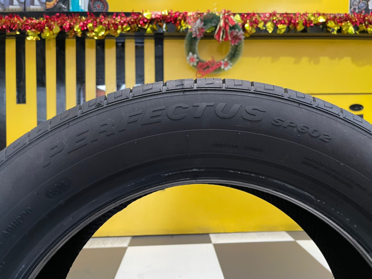 185/60R15 ยางใหม่AUSTONE SP602 ยางใหม่ปี2023
