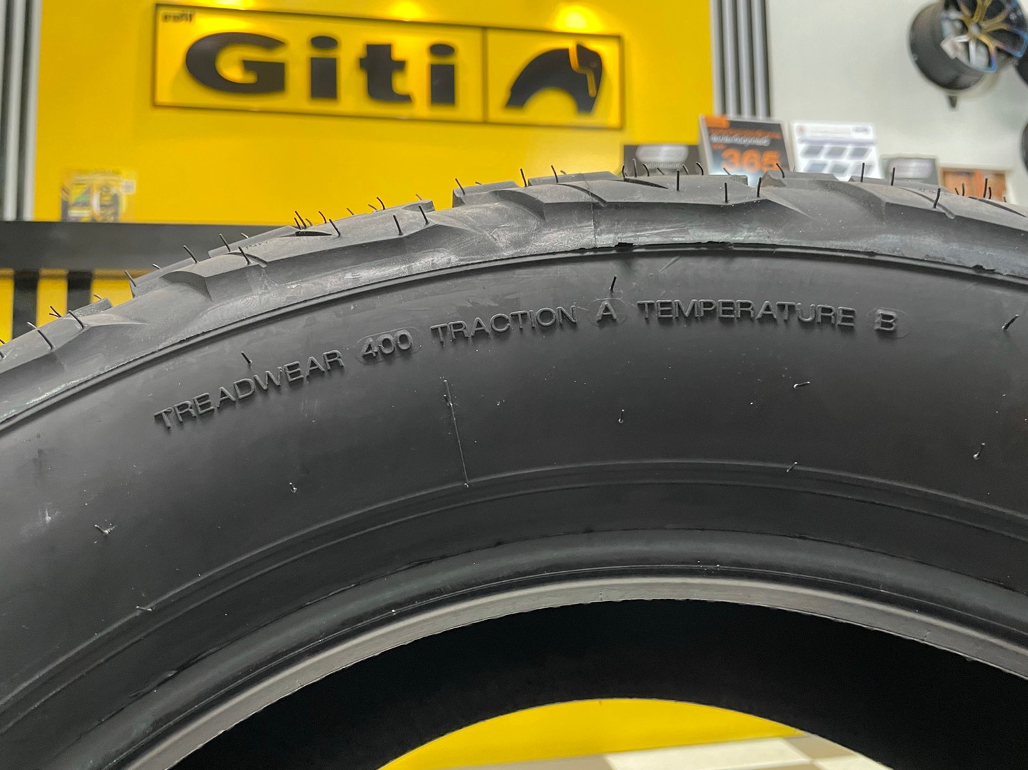 Monster AT2 265/60R18 ยางสายลุย สวยแกร่งถูกใจผู้ใช้ คุณภาพดีจากค่ายLenso ยางใหม่ปี2021