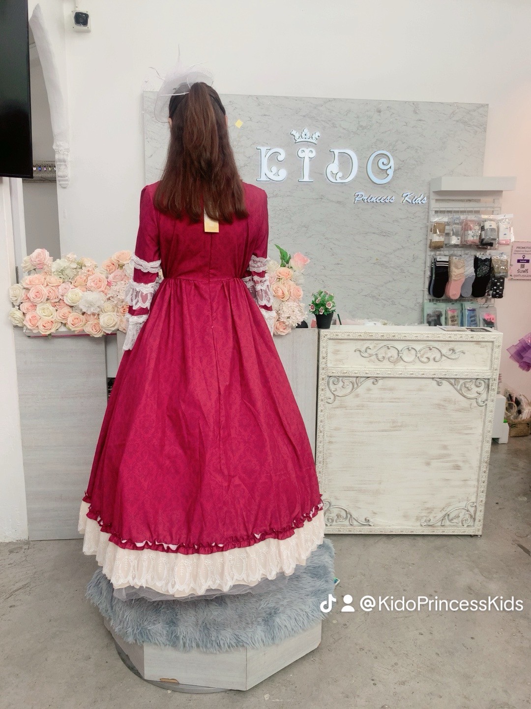 ชุดราตรีเด็ก(ร้านอยู่รัชดา ลองได้ถ่ายรูปจากชุดจริง)W19082 สีฟ้า ยุควิคตอเรีย กระโปรงยาว