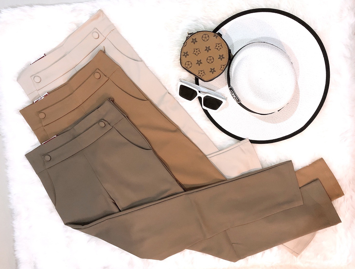 กางเกงขายาวผู้หญิงเอวสูง ขาเดฟ ขอบเอว 3 นิ้ว ซิปข้าง แต่งกระดุม ผ้าดับเบิ้ลซาติน ยืด น่ารัก