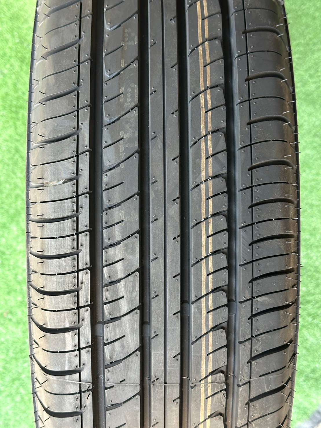 OTANI MK2000 225/75R15 ยางใหม่ ราคาพิเศษพร้อมติดตั้งฟรี สามารถสอบถามเพิ่มเติมได้ค่ะ