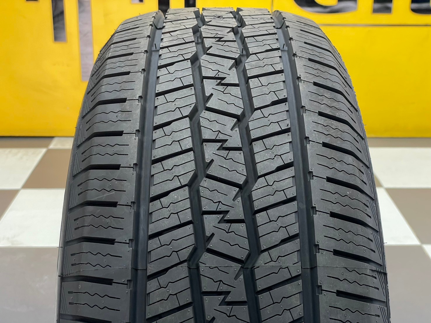 ยางใหม่Austone SP-305 265/60R18 ยางใหม่ปี2024 Made in Thailand