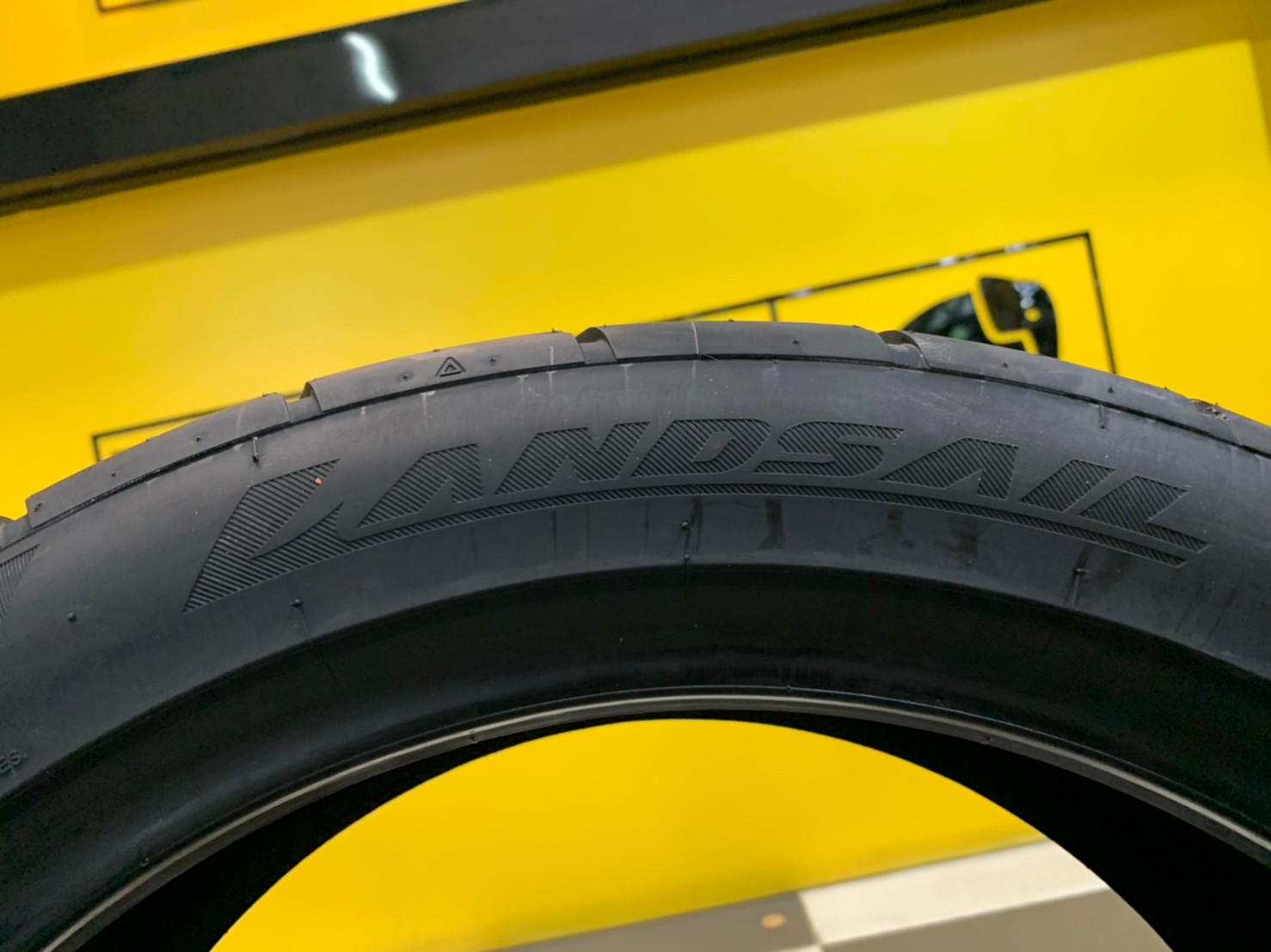 Landsail RS009 215-45R17 ยางลายซิ่ง ยางMade in Thailand ยางใหม่ปี2021