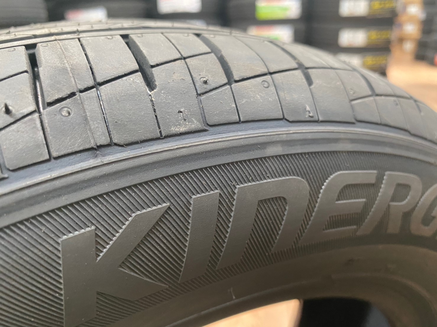 ยางใหม่ปี2020 Hankook Kinergy Ex 185/60R15 ยางคุณภาพดี นุ่มเงียบ พร้อมติดตั้งฟรี