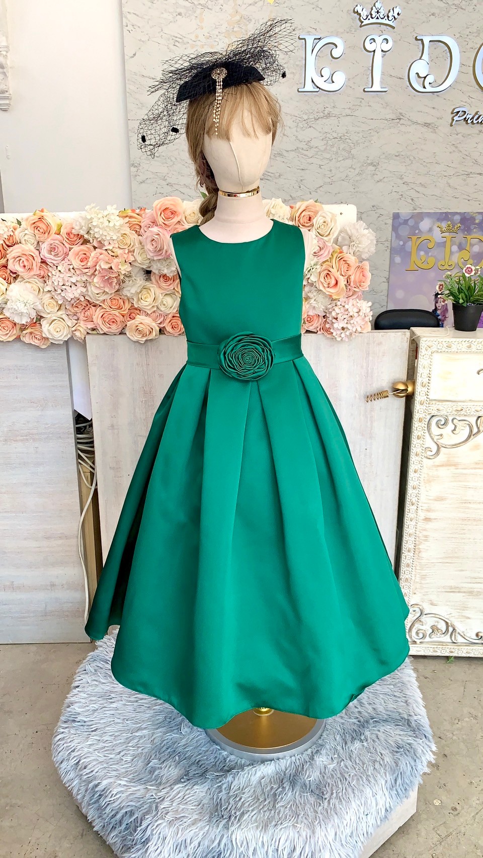 sชุดราตรีเด็ก(ร้านอยู่รัชดา ลองได้ถ่ายรูปจากชุดจริง)W19081 สีเขียว กระโปรงยาว