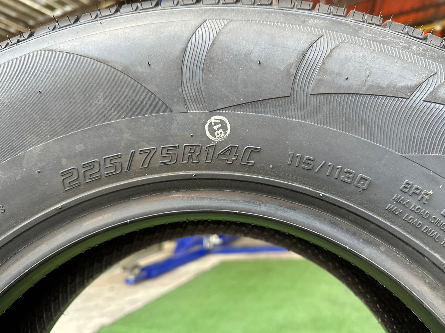 OTANI MK2000 225/75R14 ยางใหม่ปี2023 ราคาพิเศษพร้อมติดตั้งฟรี สามารถสอบถามเพิ่มเติมได้ค่ะ