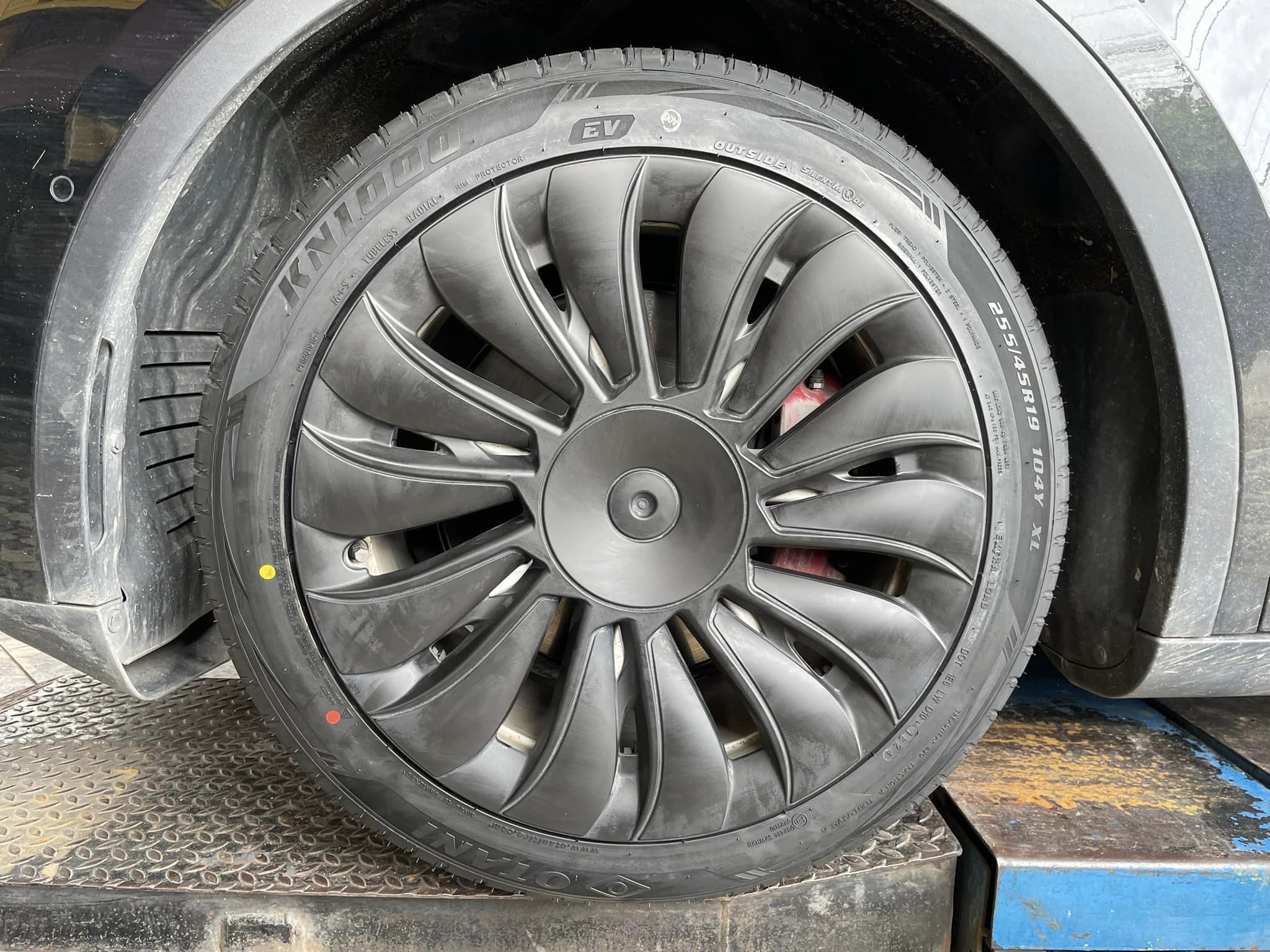 TESLA_Model3 #OTANI #KN1000 #255/45R19🔥 🔥 #ยางEV รถไฟฟ้า