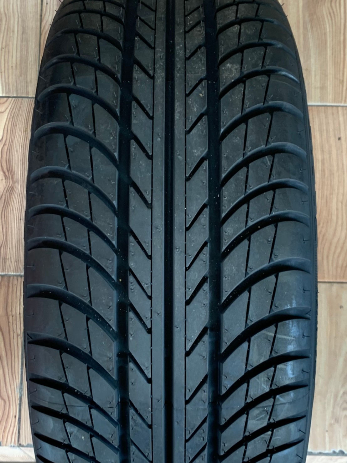 215/45R17 Goodyear Blue Streak Stiletto ยางใหม่ปี2021