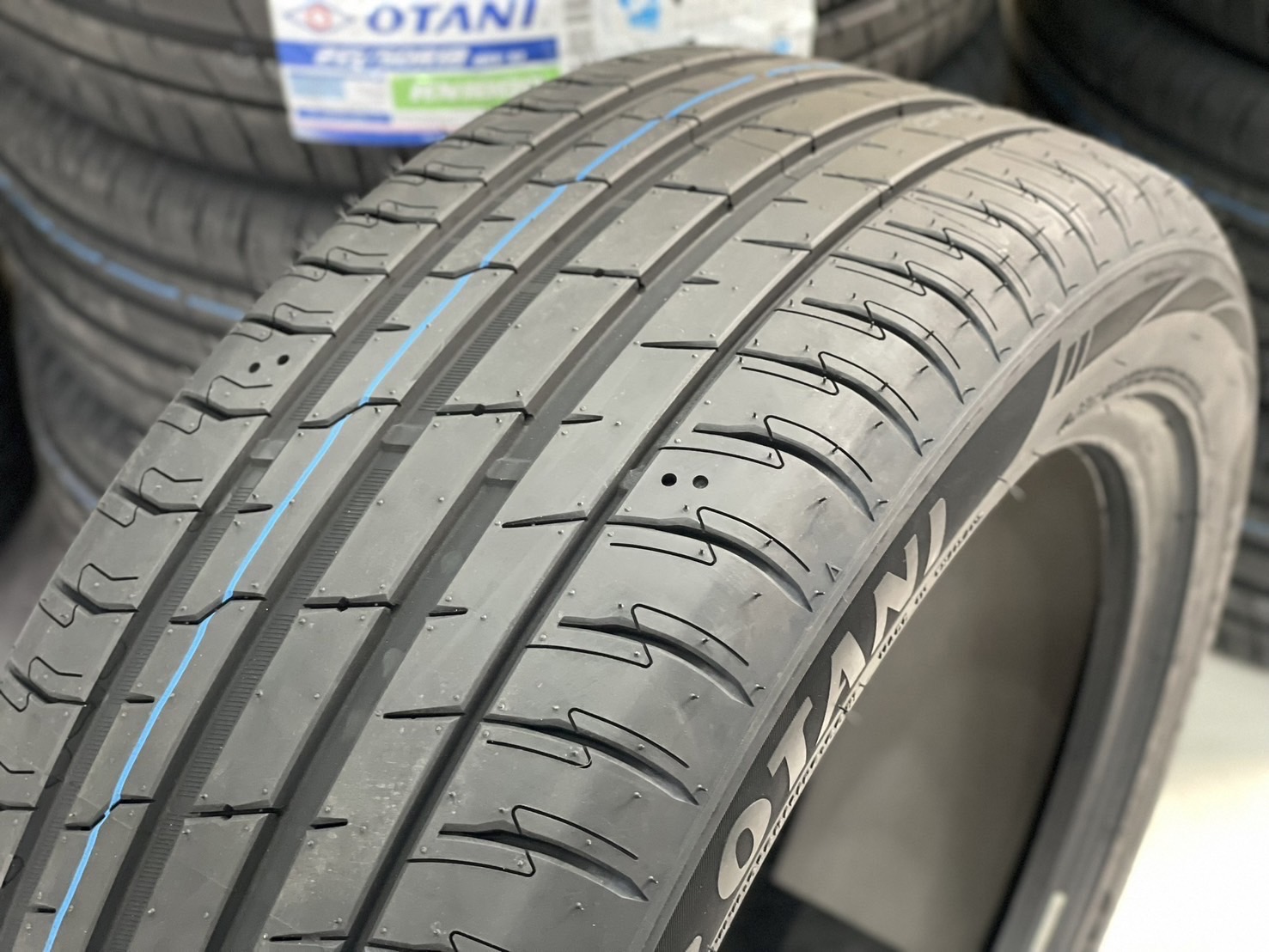 #รถไฟฟ้าEV #รถEV #OTANI #KN1000 215/50R18