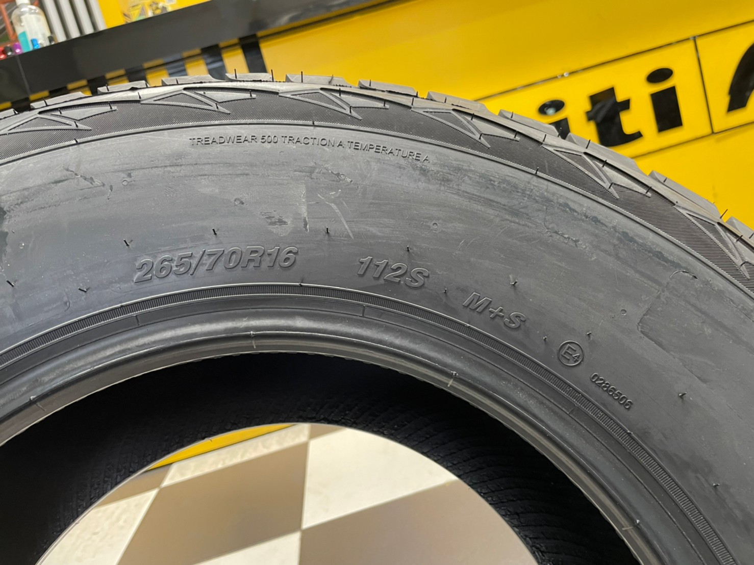 WESTLAKE SU327 265/70R16 ยางใหม่ปี2022 (4เส้น) ราคาพิเศษ