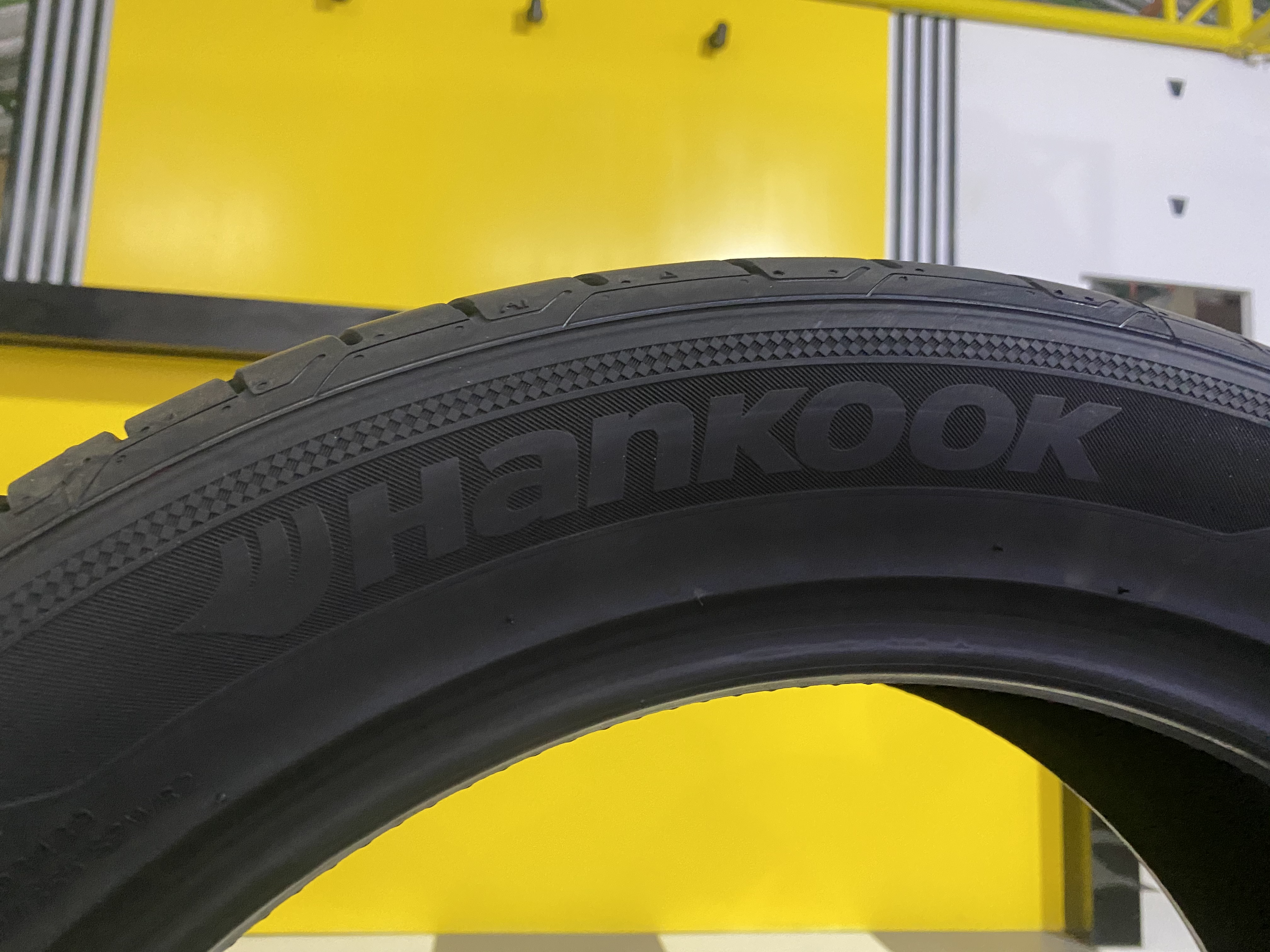 HANKOOK VENTUS PRIME3 K125 ขนาด 235/50R19