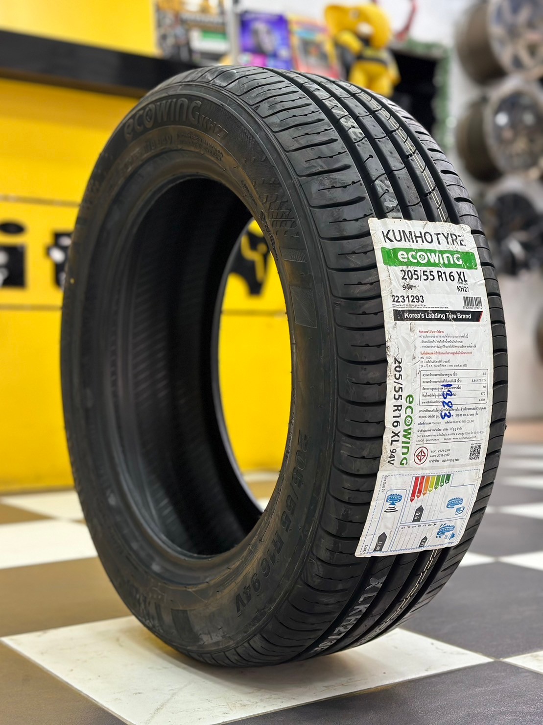 ยางใหม่ KUMHO KH27 205/55R16 ยางสมรรถนะสูง คุณภาพดี นุ่มเงียบ ยางใหม่ปี2023 (4เส้น)