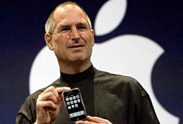 A person holding a cell phone

AI-generated content may be incorrect.
