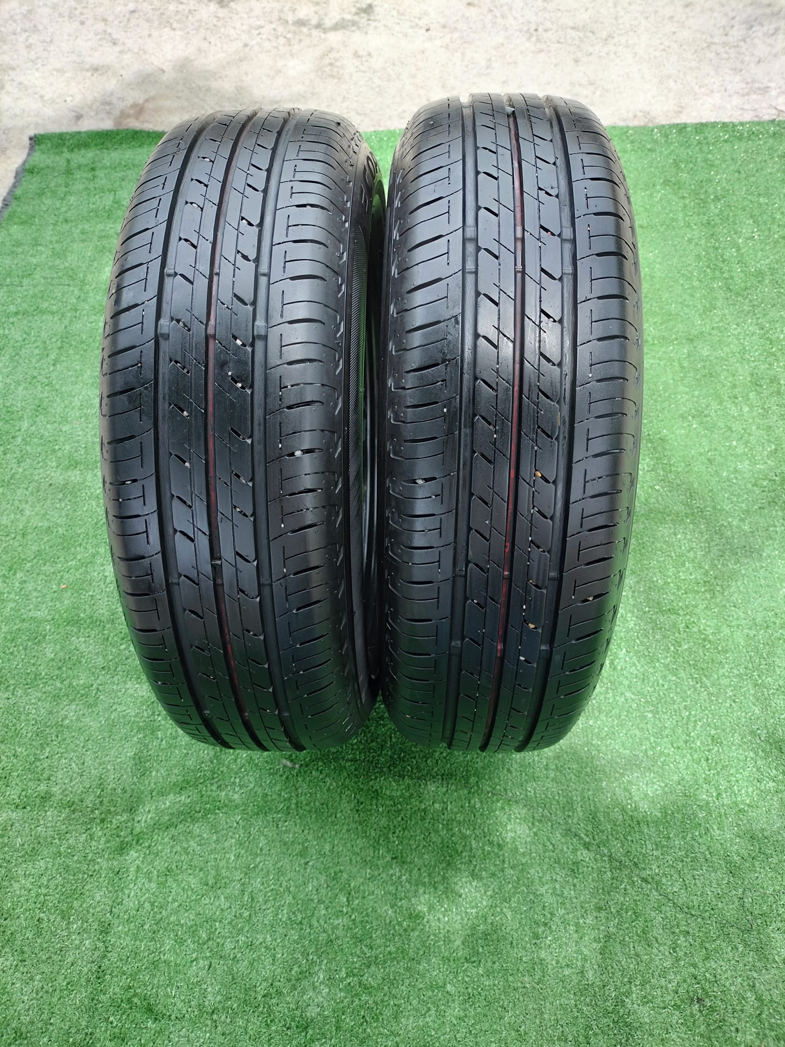 ยางมือ2 สภาพดีขอบ15 ยี่ห้อ Bridgestone EP150 175/65R15