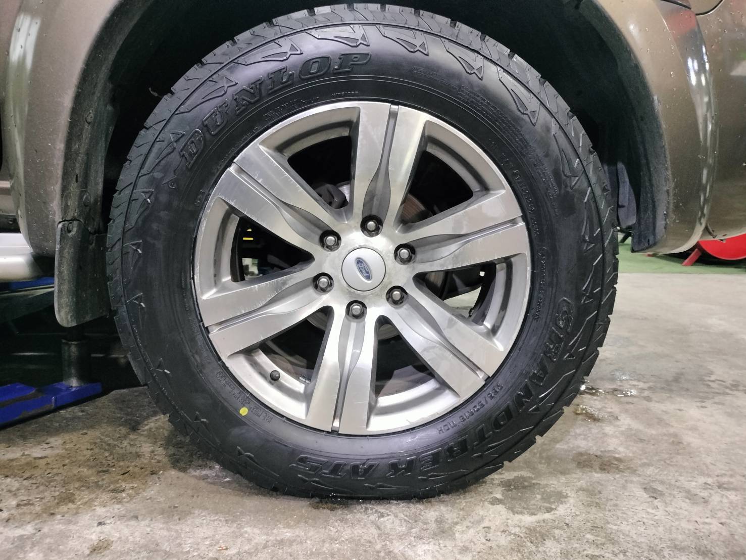 🚘#FORD_EVEREST เปลี่ยนยาง 🛞 #DUNLOP_AT5_265/60R18