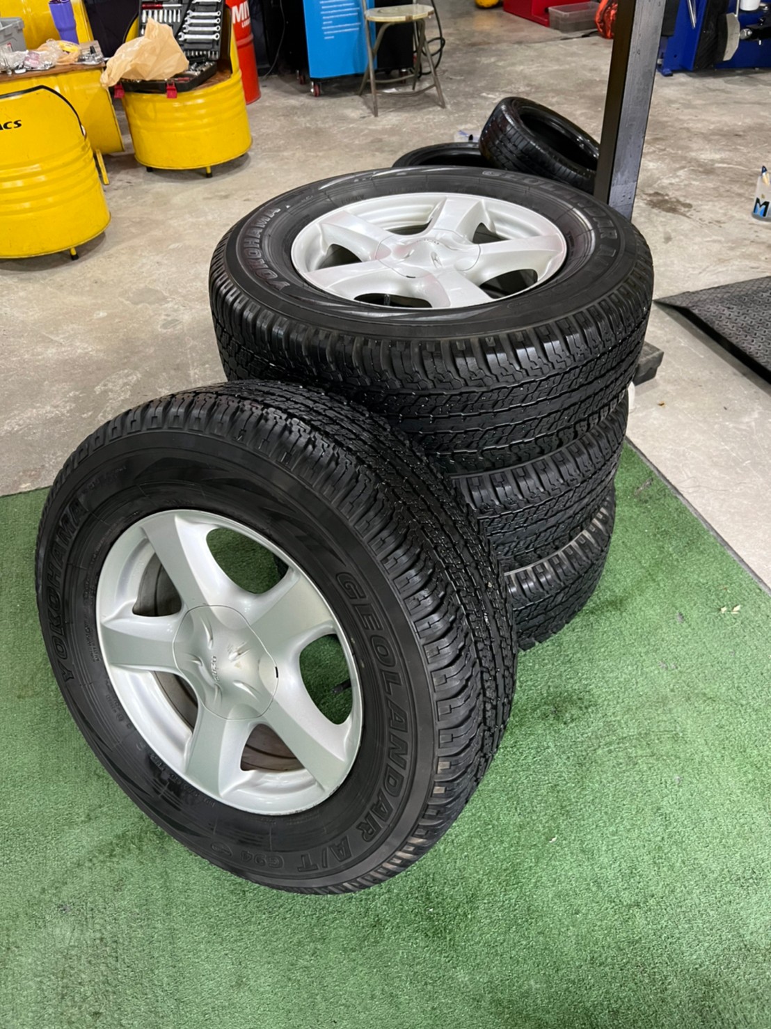 ล้อ ISUZU พร้อมยางYOKOHAMA 265/65R17