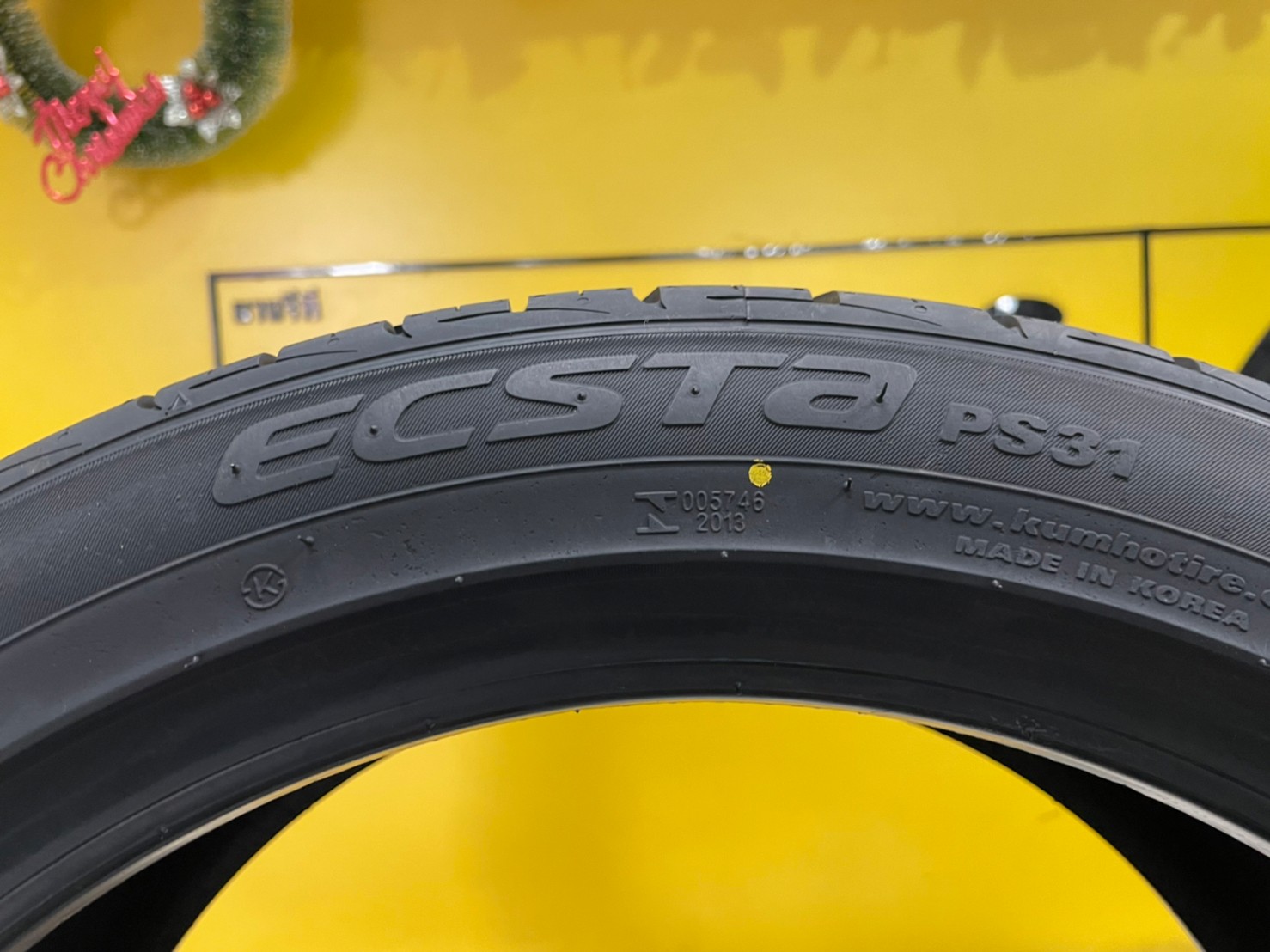 KUMHO PS31 215/45R17 ยางใหม่ปี2023 (4เส้น)