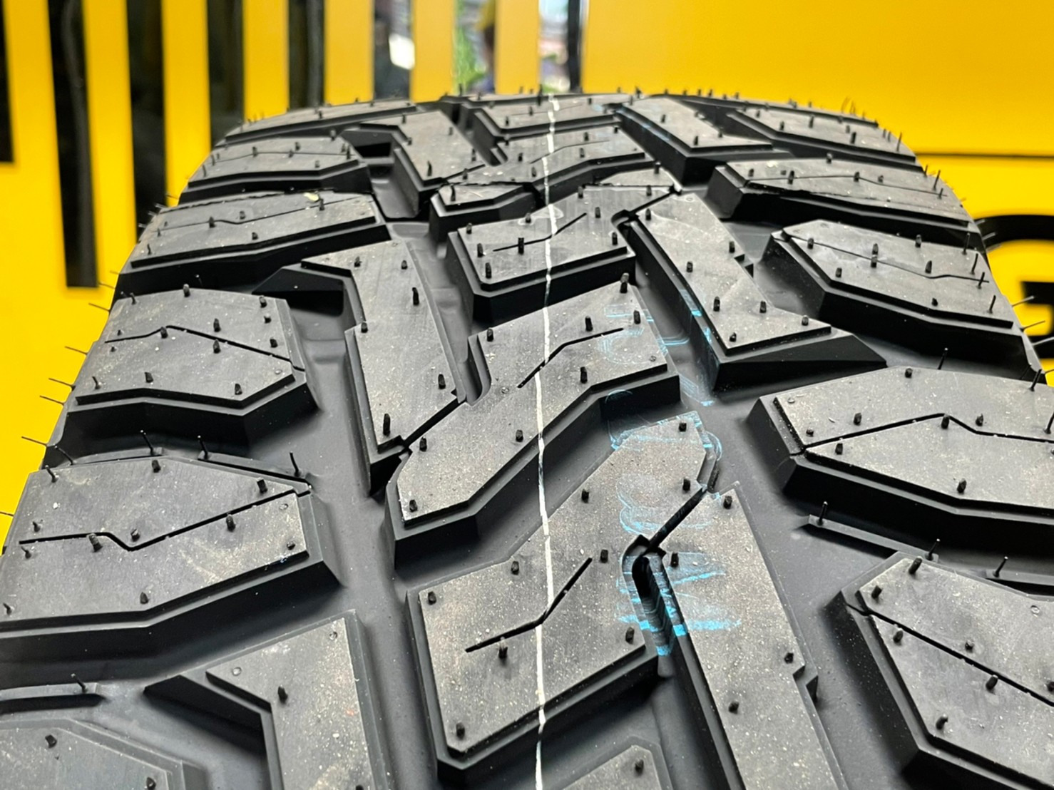 265/70R16 TOYO OPEN COUNTRY R/T ยางใหม่ปี2022