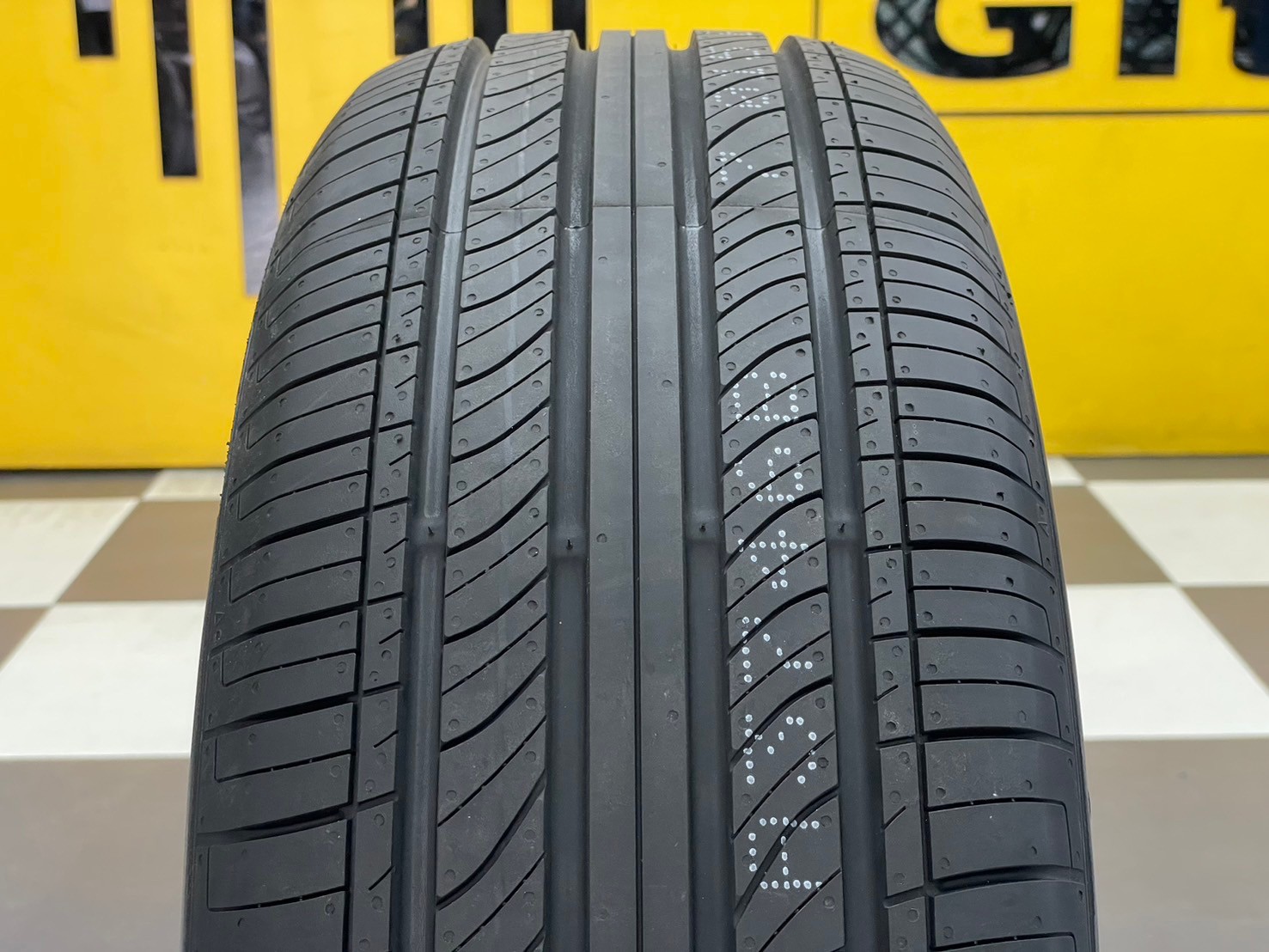 GITI Comfort F22 215/60R16 ยางคุณภาพดีนุ่มเงียบ ยางใหม่ปี2024