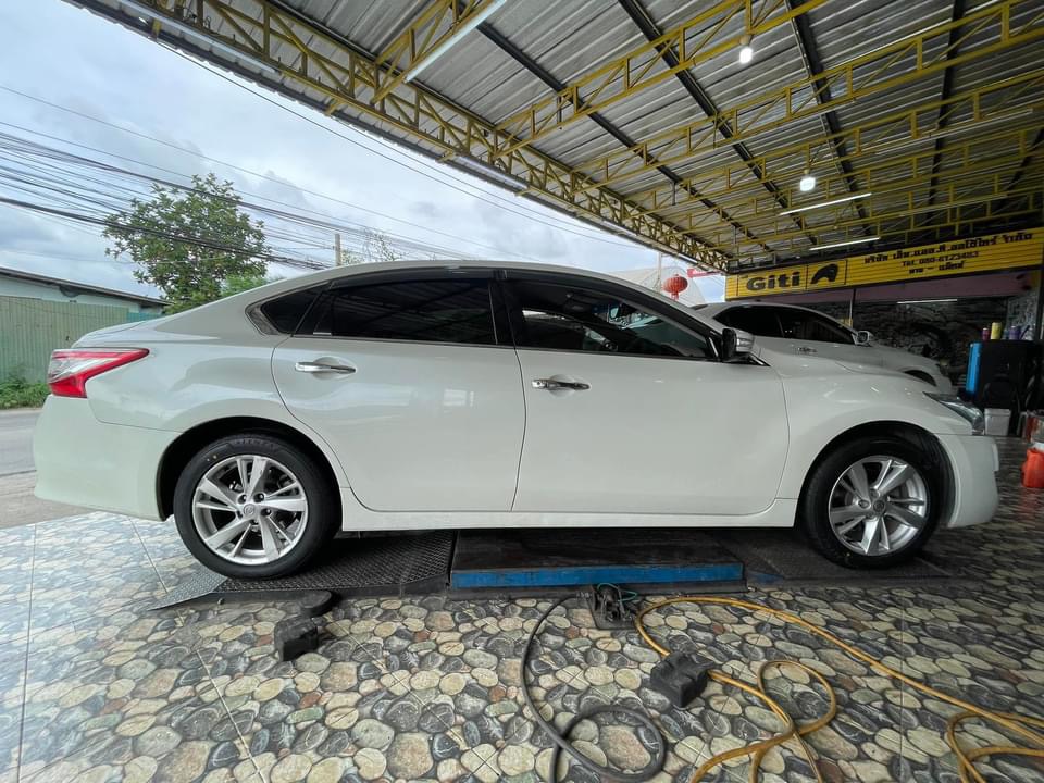 🚘 #NISSAN_TEANA 🛞#BRIDGESTONE_ALENZA001 215/55R17