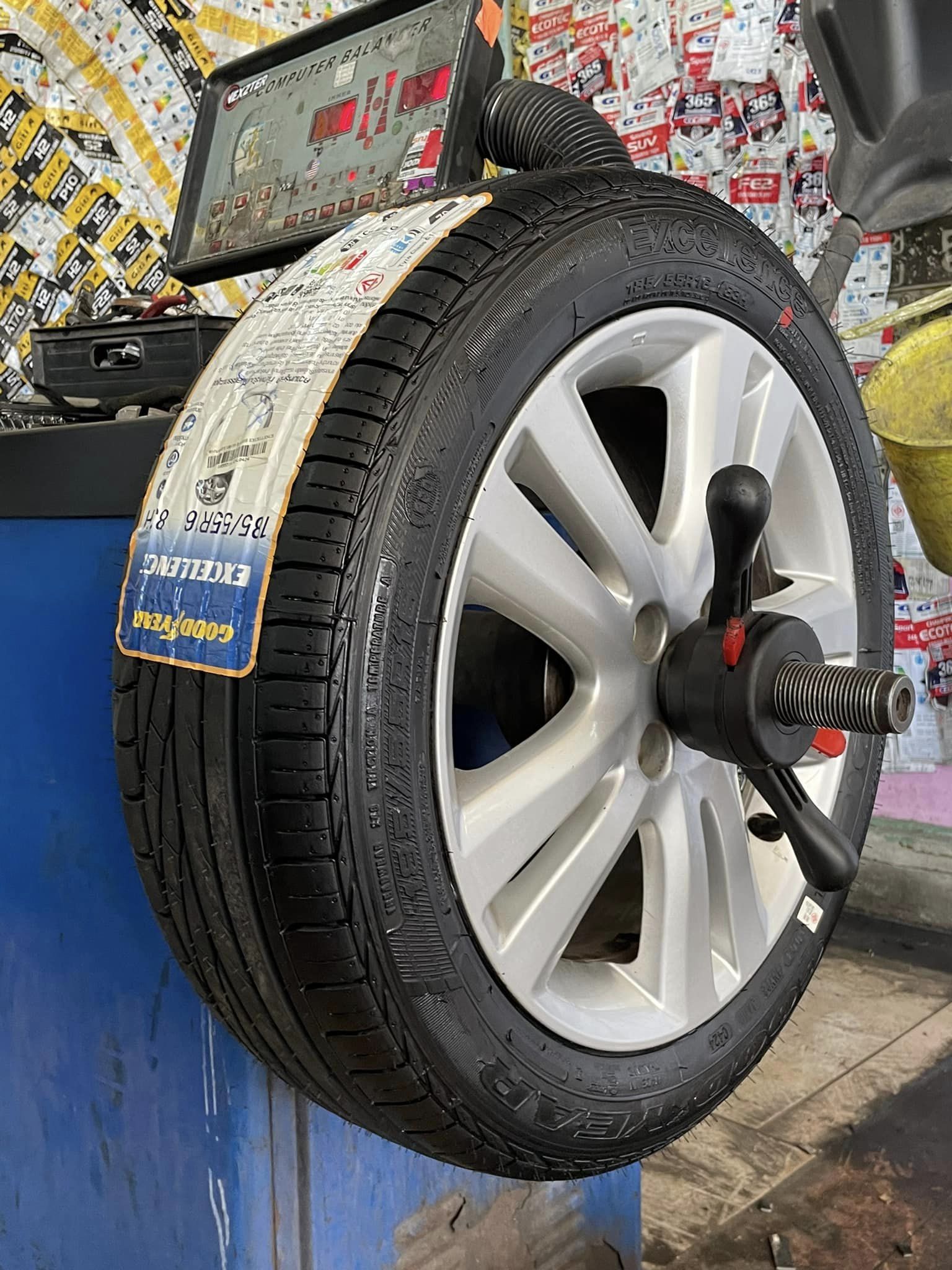 🚗 #HONDA_JAZZ เปลี่ยนยาง 🛞#GOODYEAR_EXCELLENCE_185/55R16