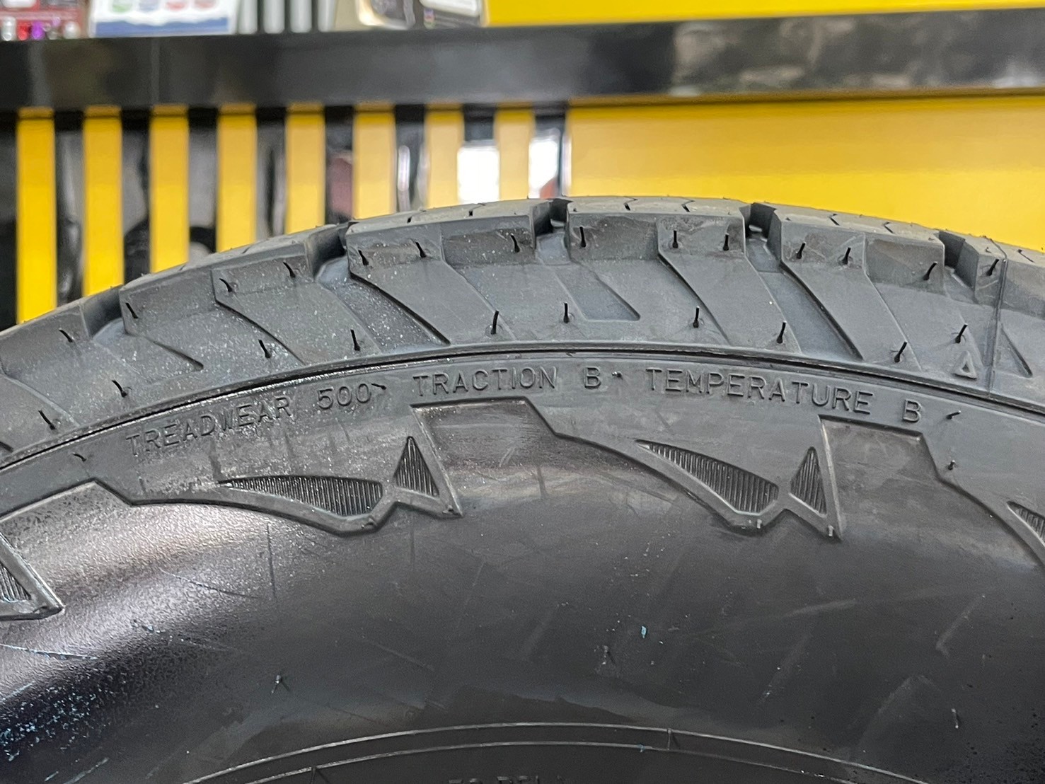 💥#DUNLOP GRANDTREK AT5 245/70R16 ยางปีผลิต2024