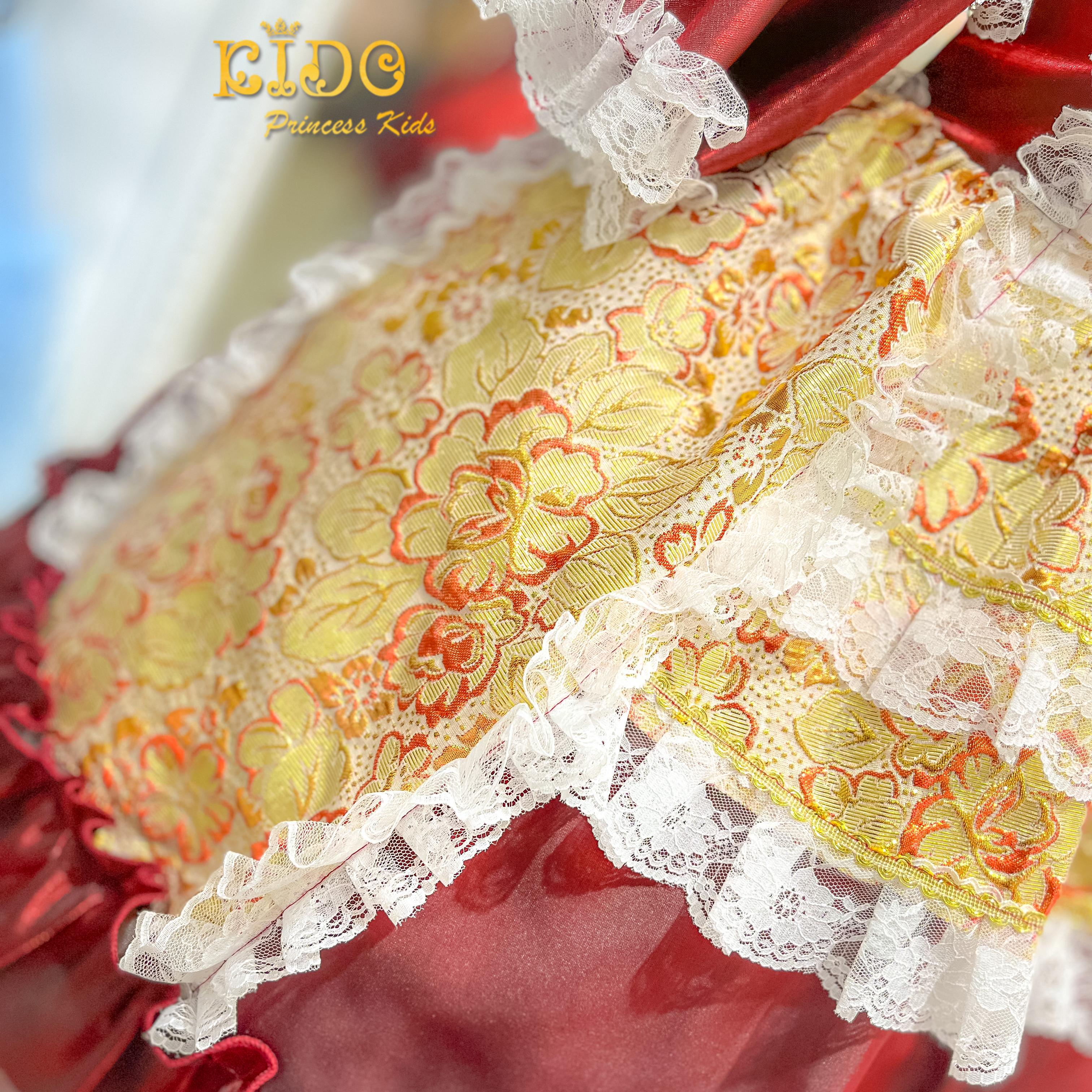 ชุดเดินแบบเด็ก(หน้าร้านอยู่รัชดา ลองได้ถ่ายรูปจากชุดจริง)W18432สีแดง ยุควิคตอเรีย กระโปรงยาว