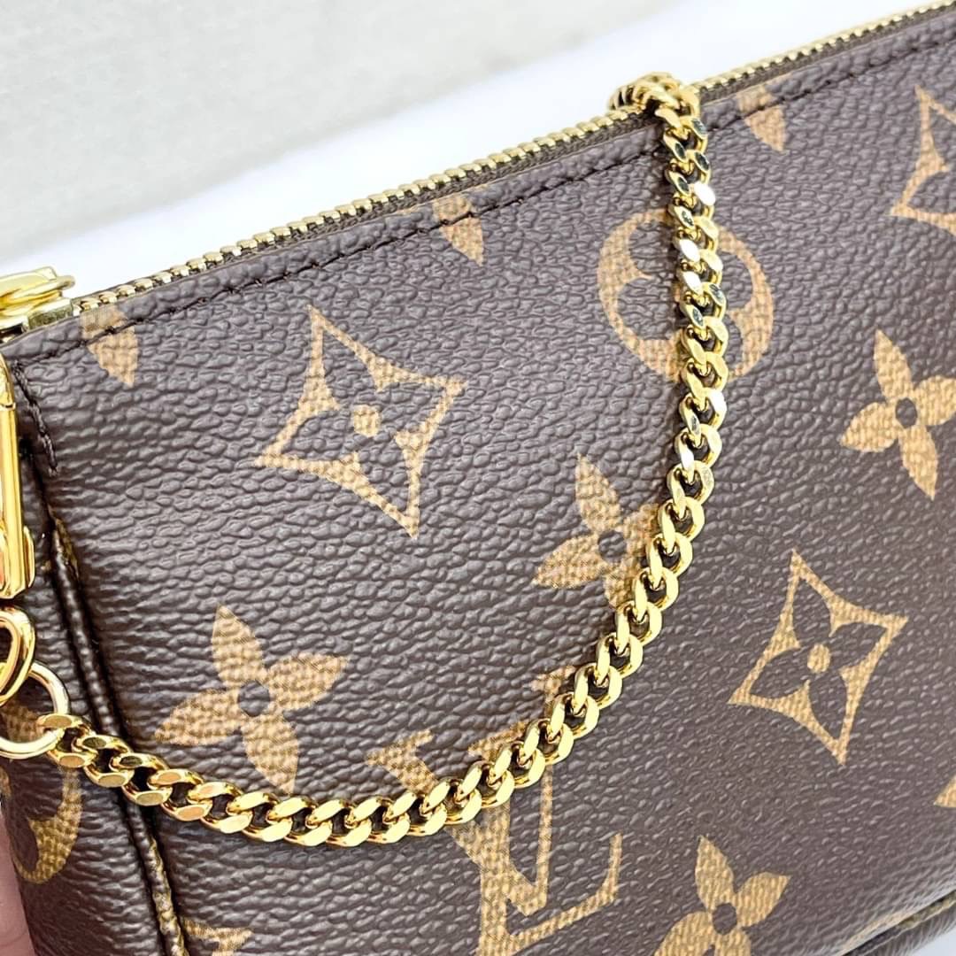 กระเป๋าLv mini pochette มือสอง