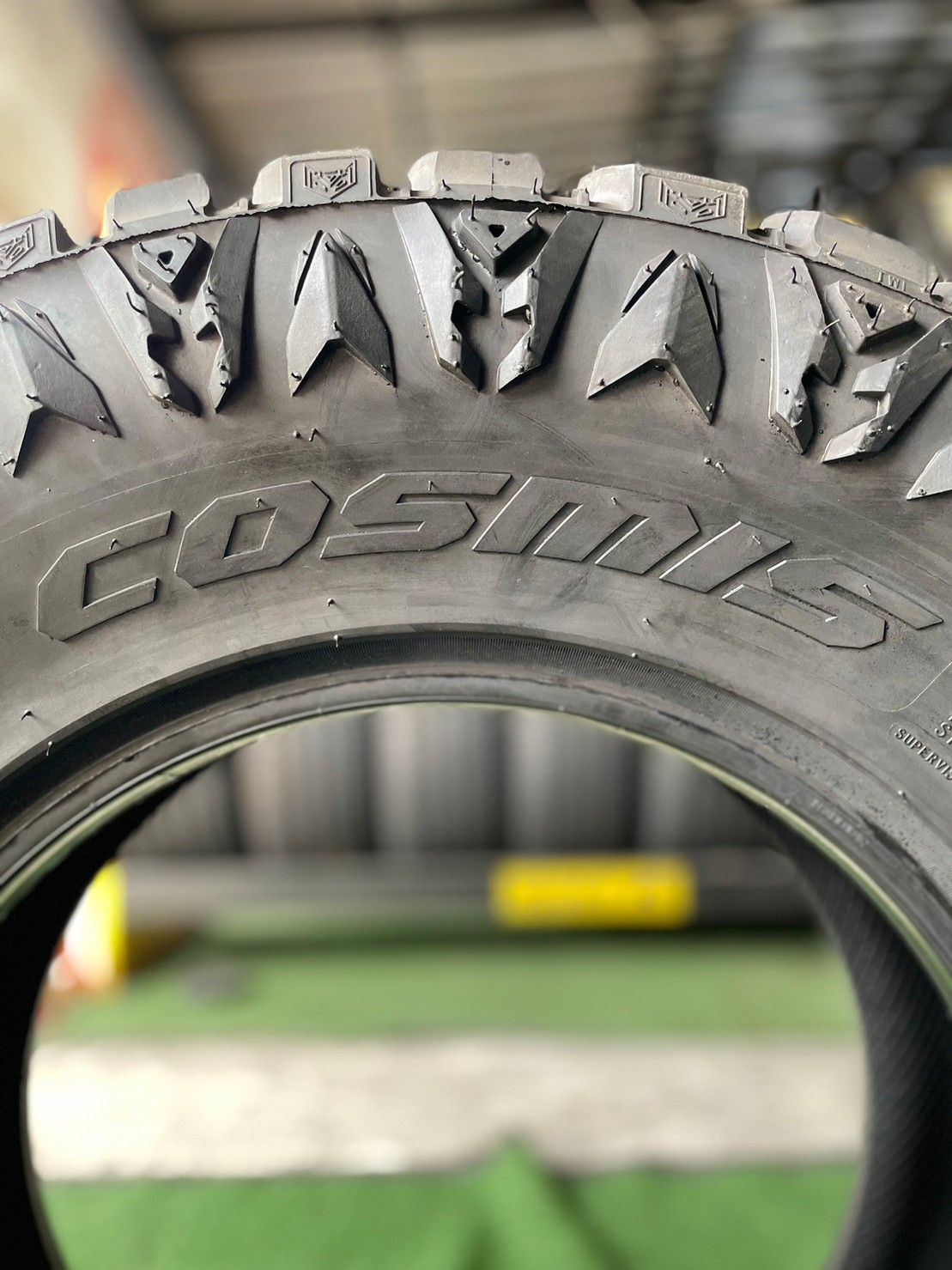 ยางใหม่ Cosmis Raptor RT 265/70R16 ยางใหม่ปี2023 (ราคาโปรโมชั่นพิเศษสอบถามราคาได้ค่ะ)