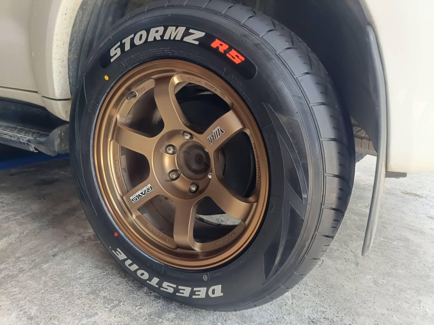 ยางใหม่ DEESTONE STORMZ RS 265/60R18