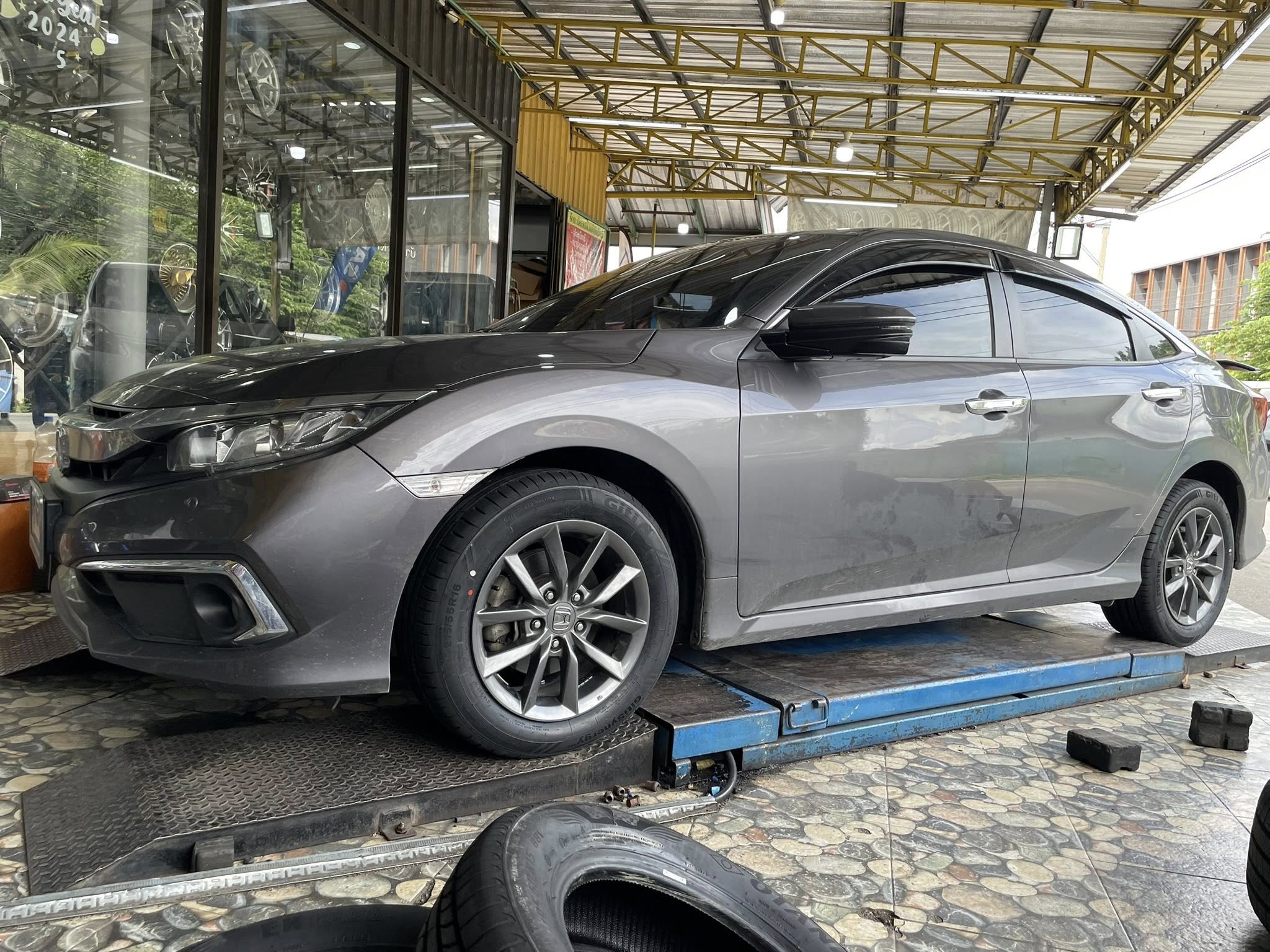 HONDA_CIVIC🚘เปลี่ยนยาง 🛞🐘#GITI_SynergyH2_215/55R16