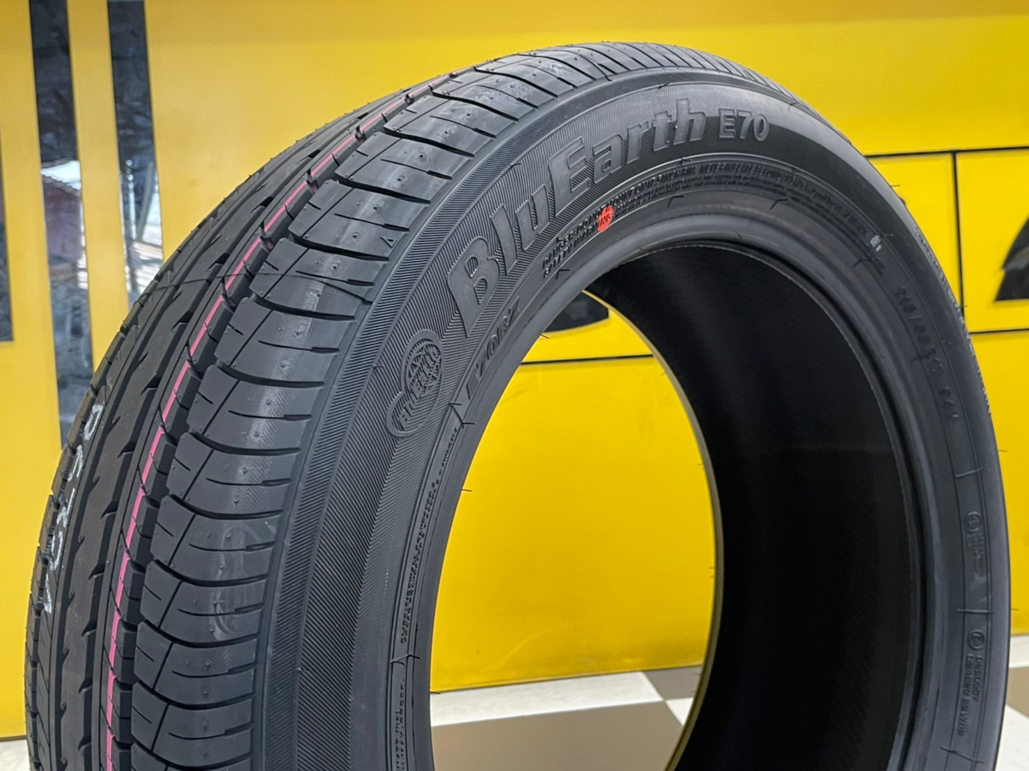 ยางใหม่YOKOHAMA ADVAN DB E70 215/55R17 ยางใหม่ปี2022