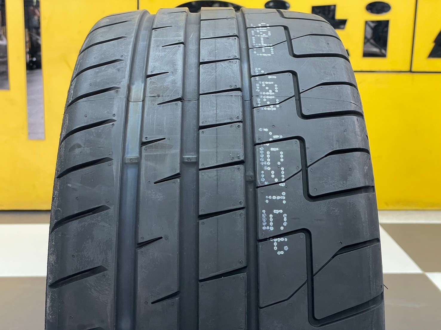 #ยางใหม่ #GITI_GTR3 245/35ZR19