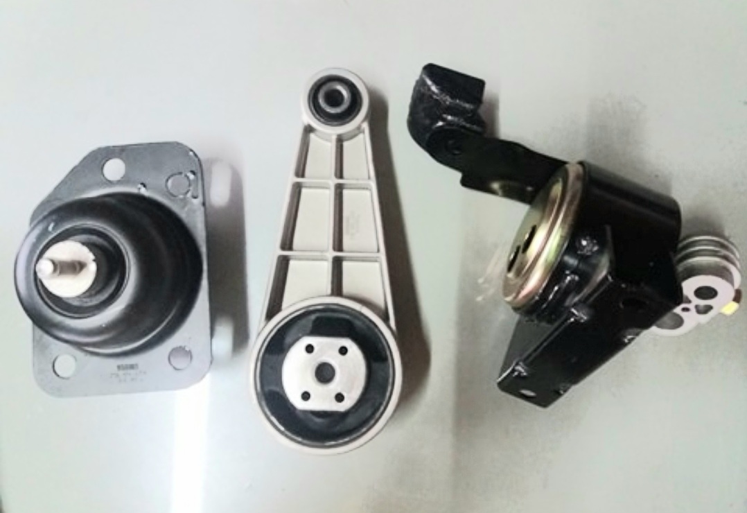 ชุดยางแท่นเครื่ิอง OPTRA 1.6 / 1.8 [3 ชิ้น]