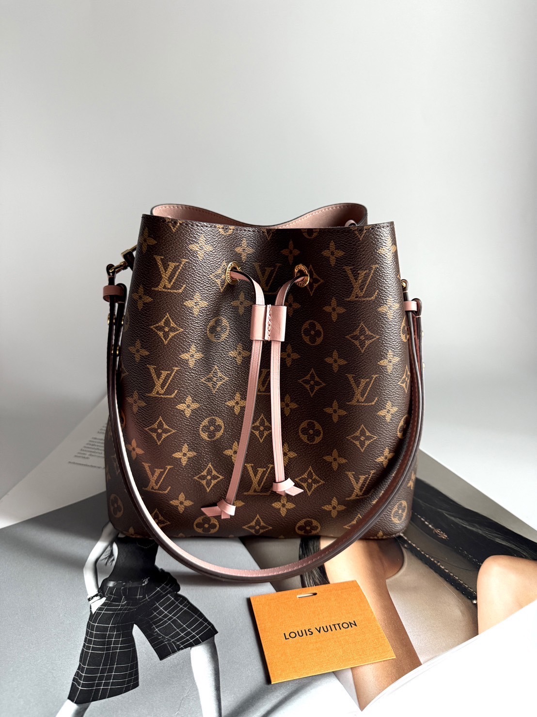LV Neo Noe MM Monogram มือสอง