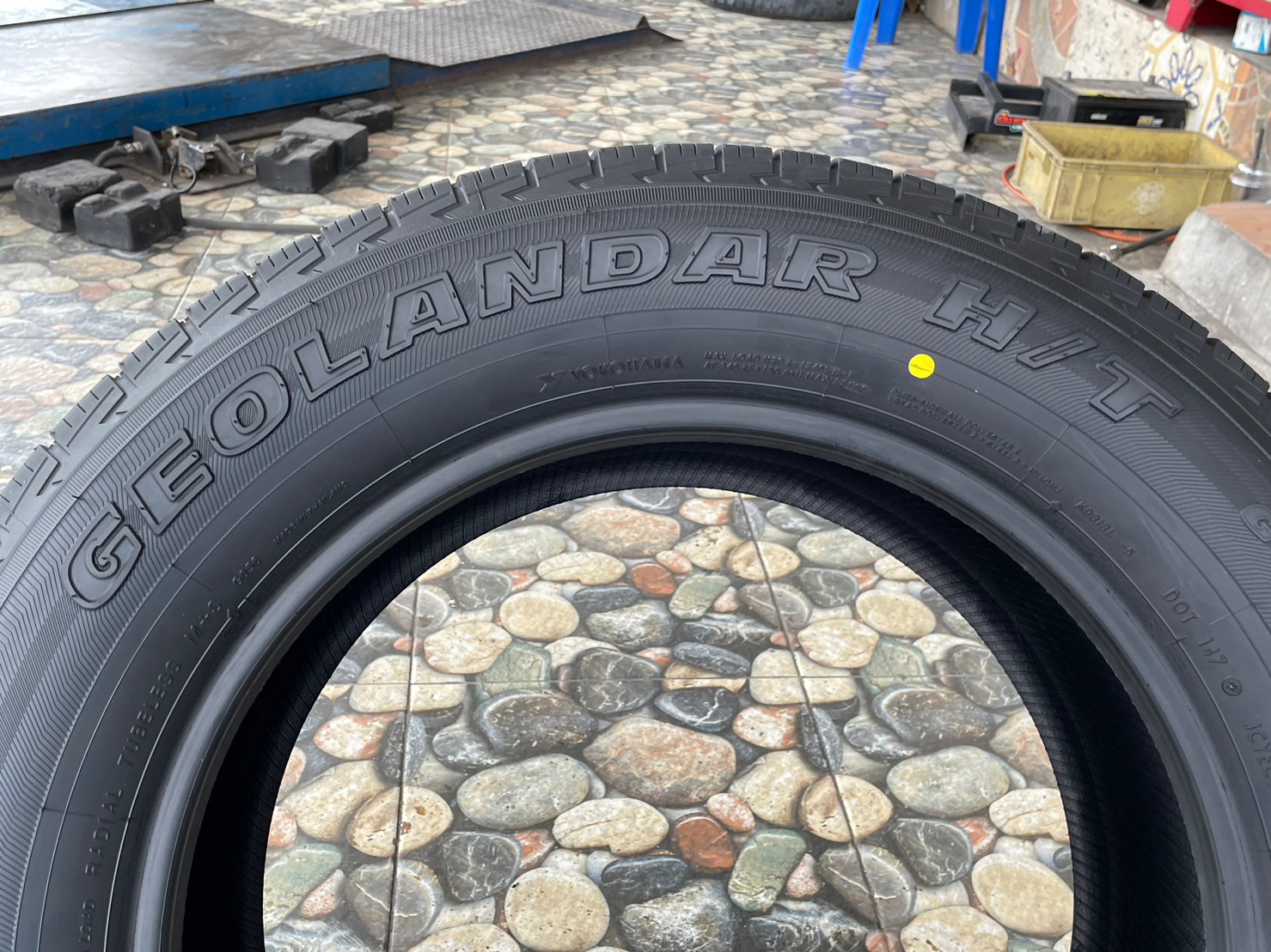 ยางใหม่ราคาโปรโมชั่นพิเศษ YOKOHAMA GEOLANDAR HT G056 255/60R18 ยางใหม่ปี2023