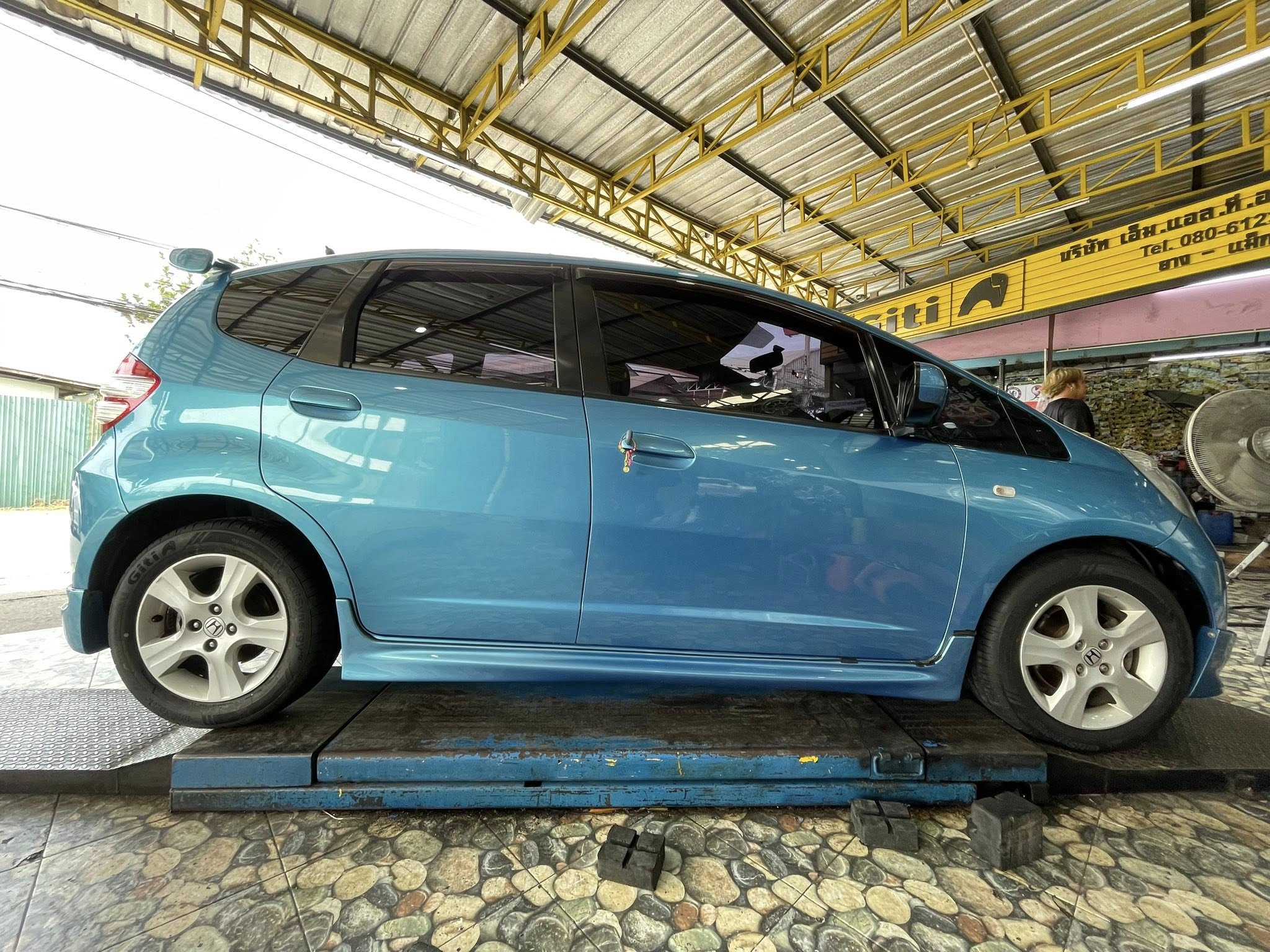 HONDA_JAZZ🚘 🛞เปลี่ยนยาง 🐘#GITI_SynergyH2_185/60R15 🛞