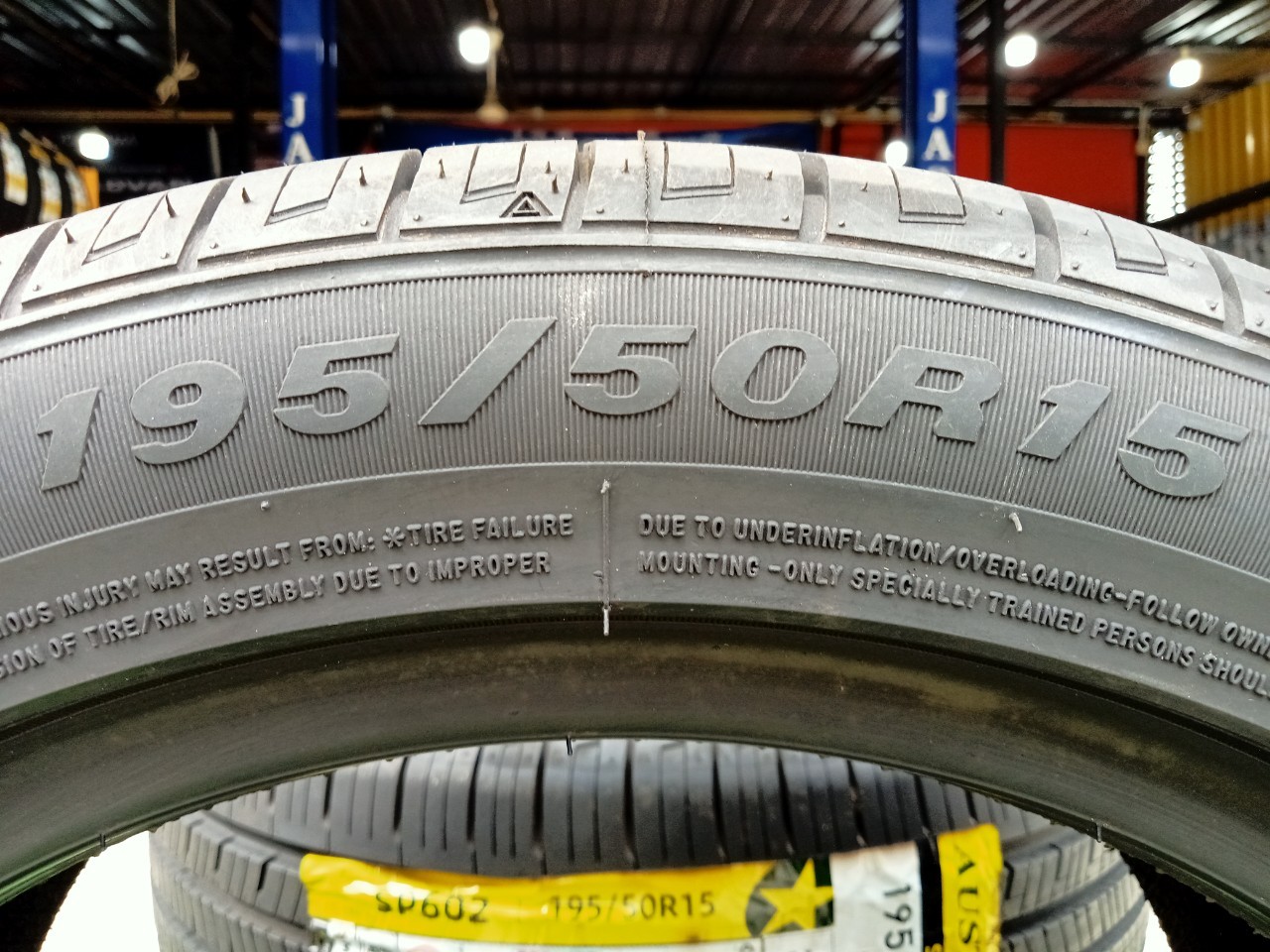 ยางใหม่ AUSTONE SP602 195/50R15 ยางผลิตไทย ยางใหม่ปี2022 (มี1 เส้น )